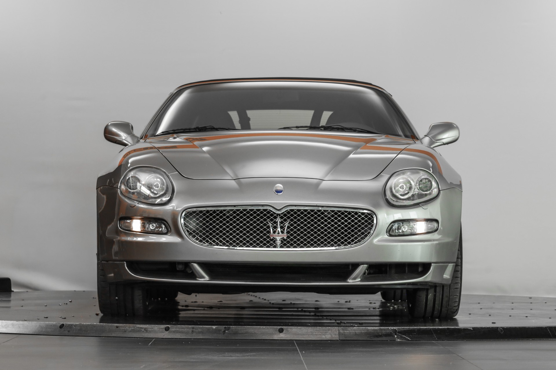 MASERATI Spyder GranSport-showroom-element-1
