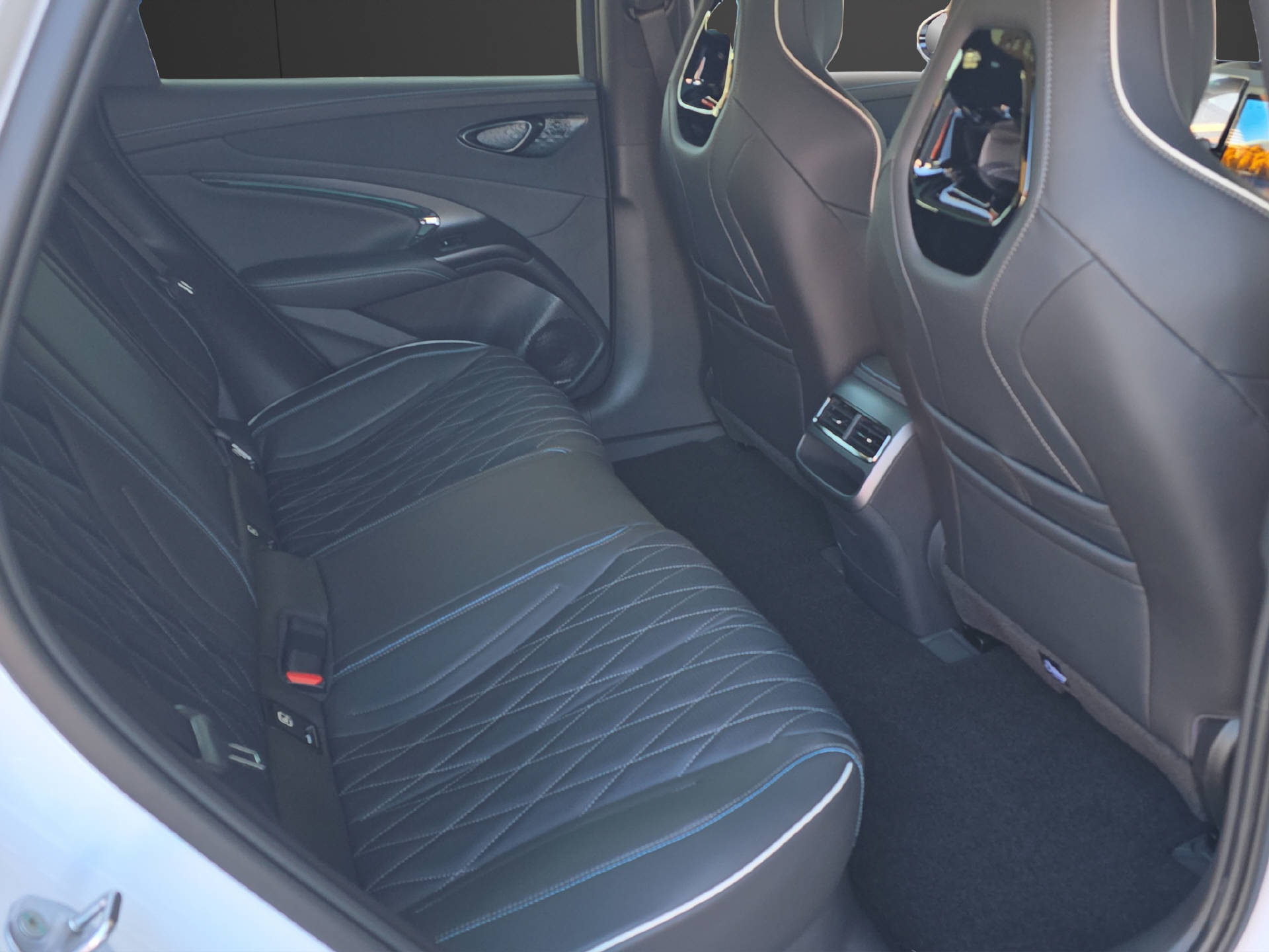 BYD Seal Excellence-image-11