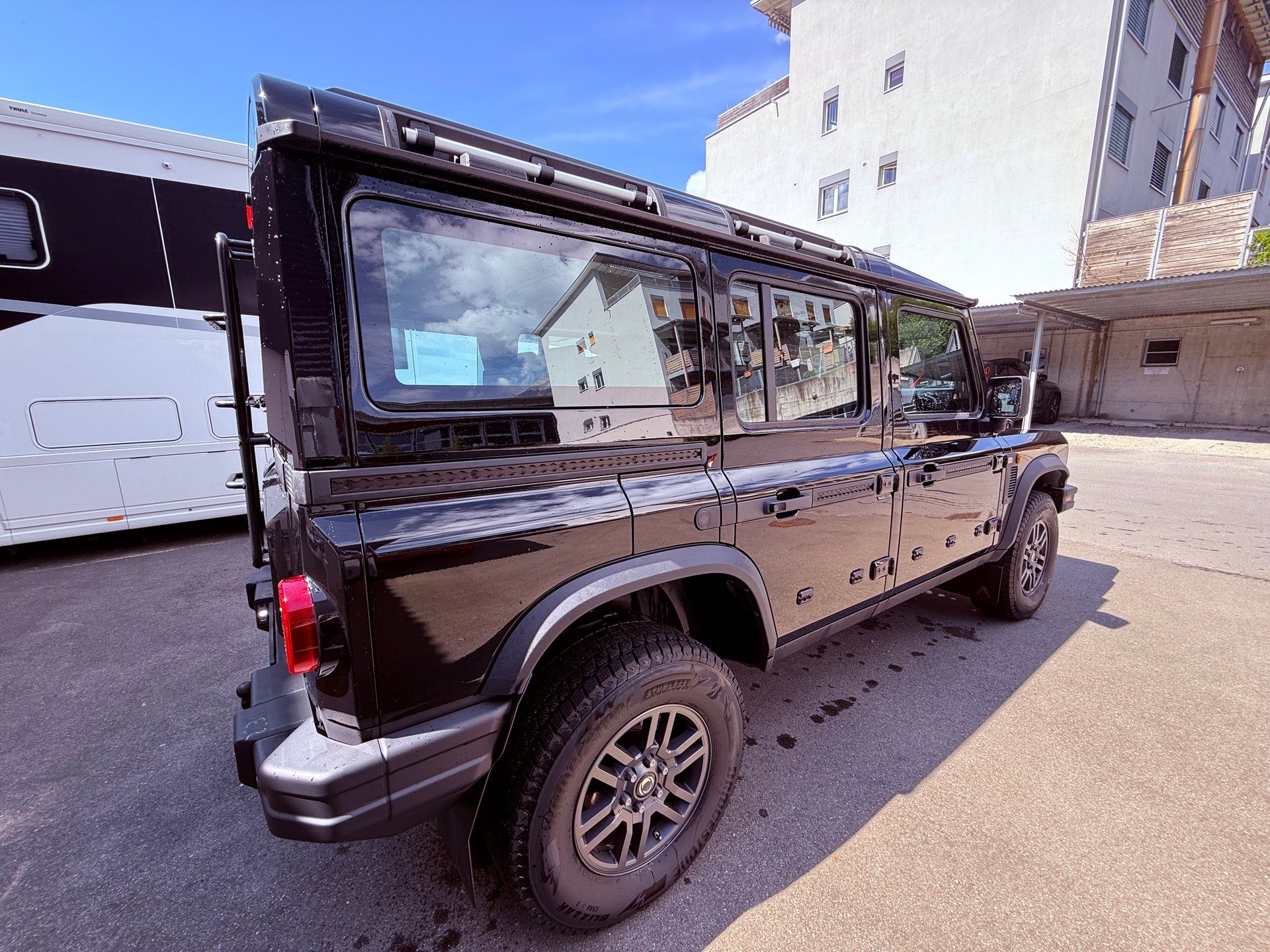 INEOS Grenadier 3.0D Fieldmaster Edition-image-5