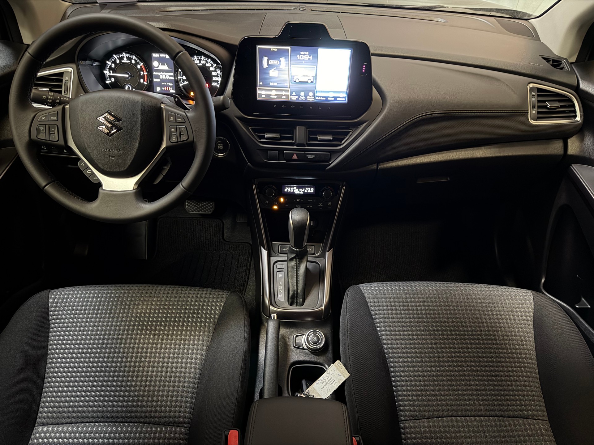 SUZUKI S-Cross 1.4 16V Compact+ MHD Automatic-image-17