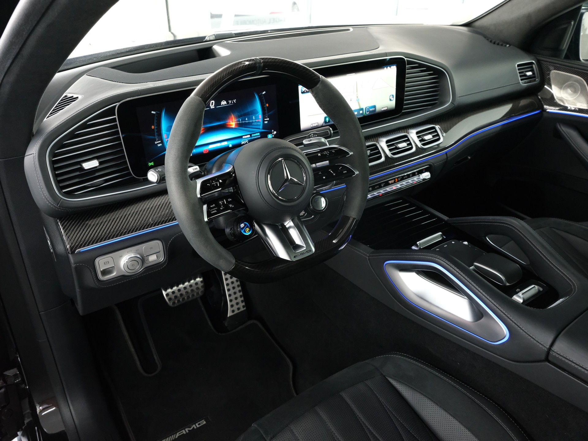 MERCEDES-BENZ GLE Coupé 63 S AMG 4Matic+ Speedshift *Burmester* *Carbon Packet* *Werksgarantie*-image-13