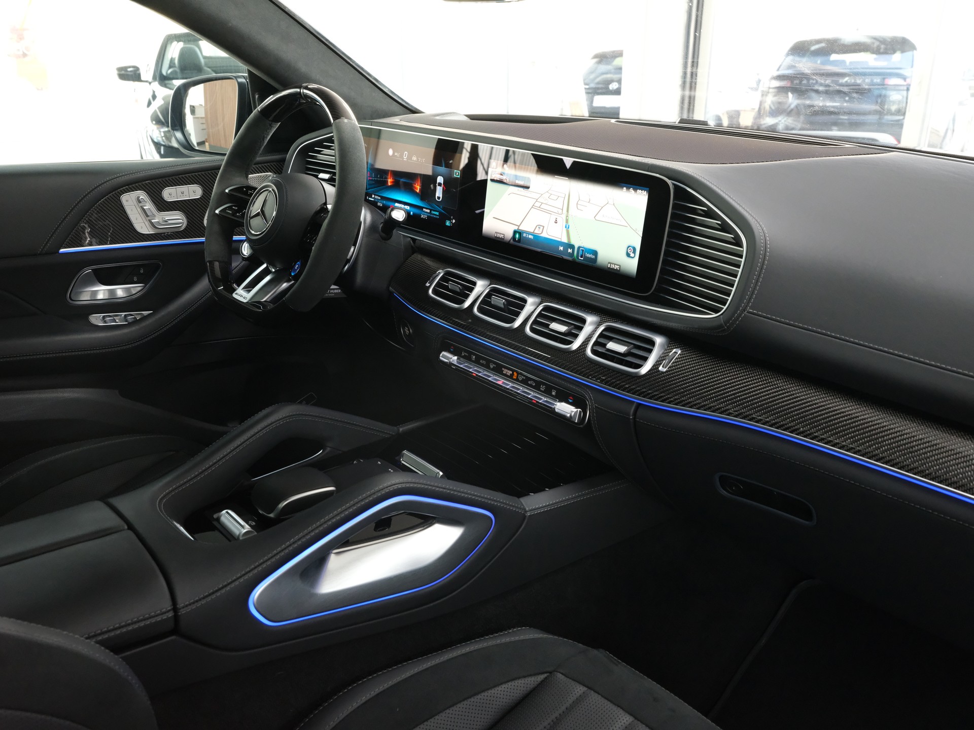 MERCEDES-BENZ GLE Coupé 63 S AMG 4Matic+ Speedshift *Burmester* *Carbon Packet* *Werksgarantie*-image-15