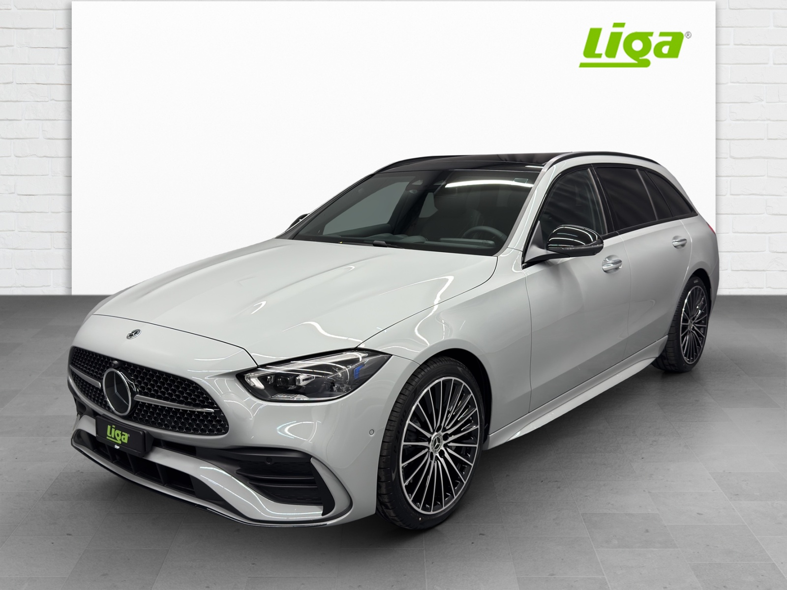 MERCEDES-BENZ C 220 d AMG Line 4Matic T- Modell Swiss Star-showroom-element-1