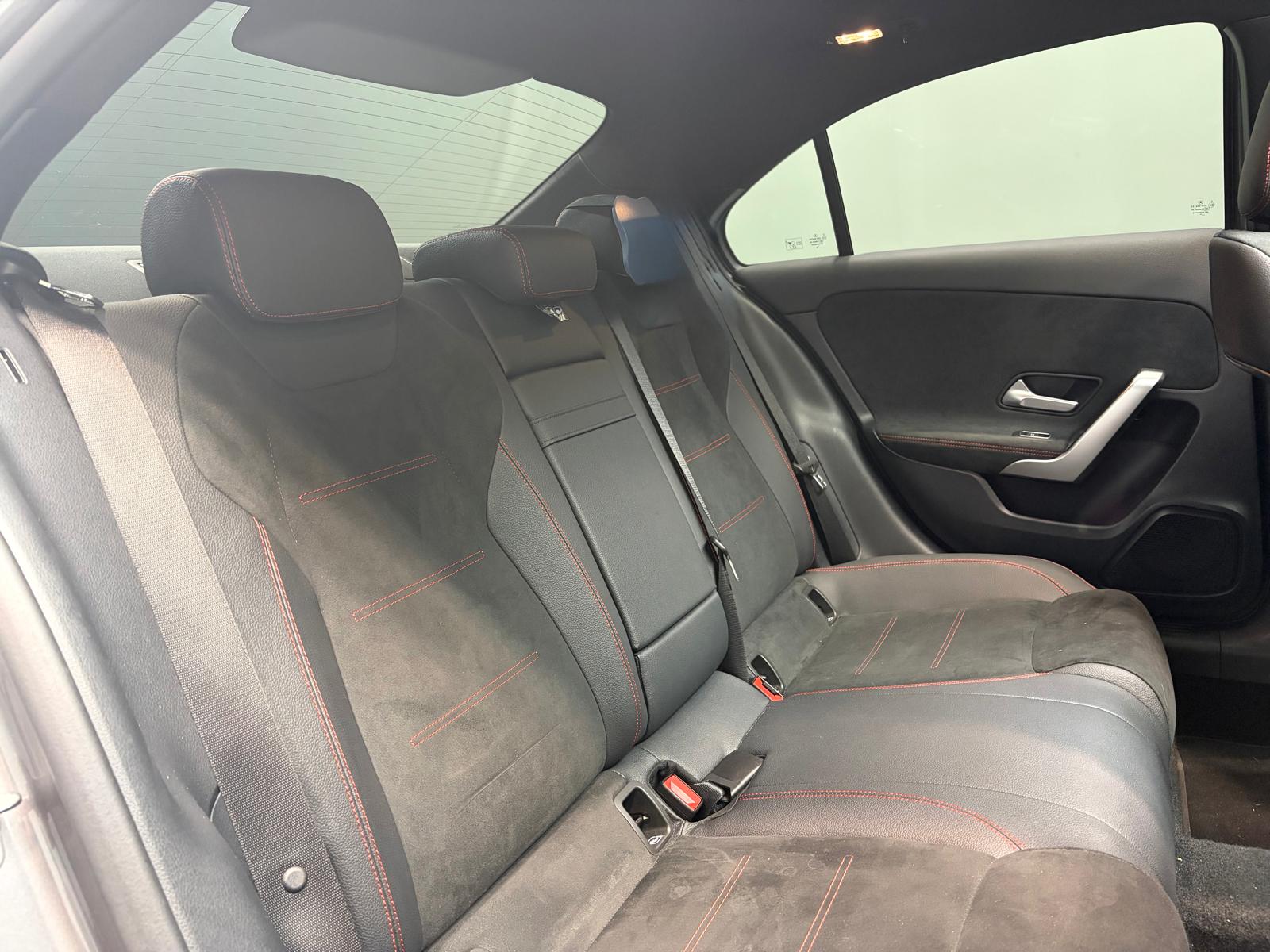 MERCEDES-BENZ A 200 7G-DCT-image-15