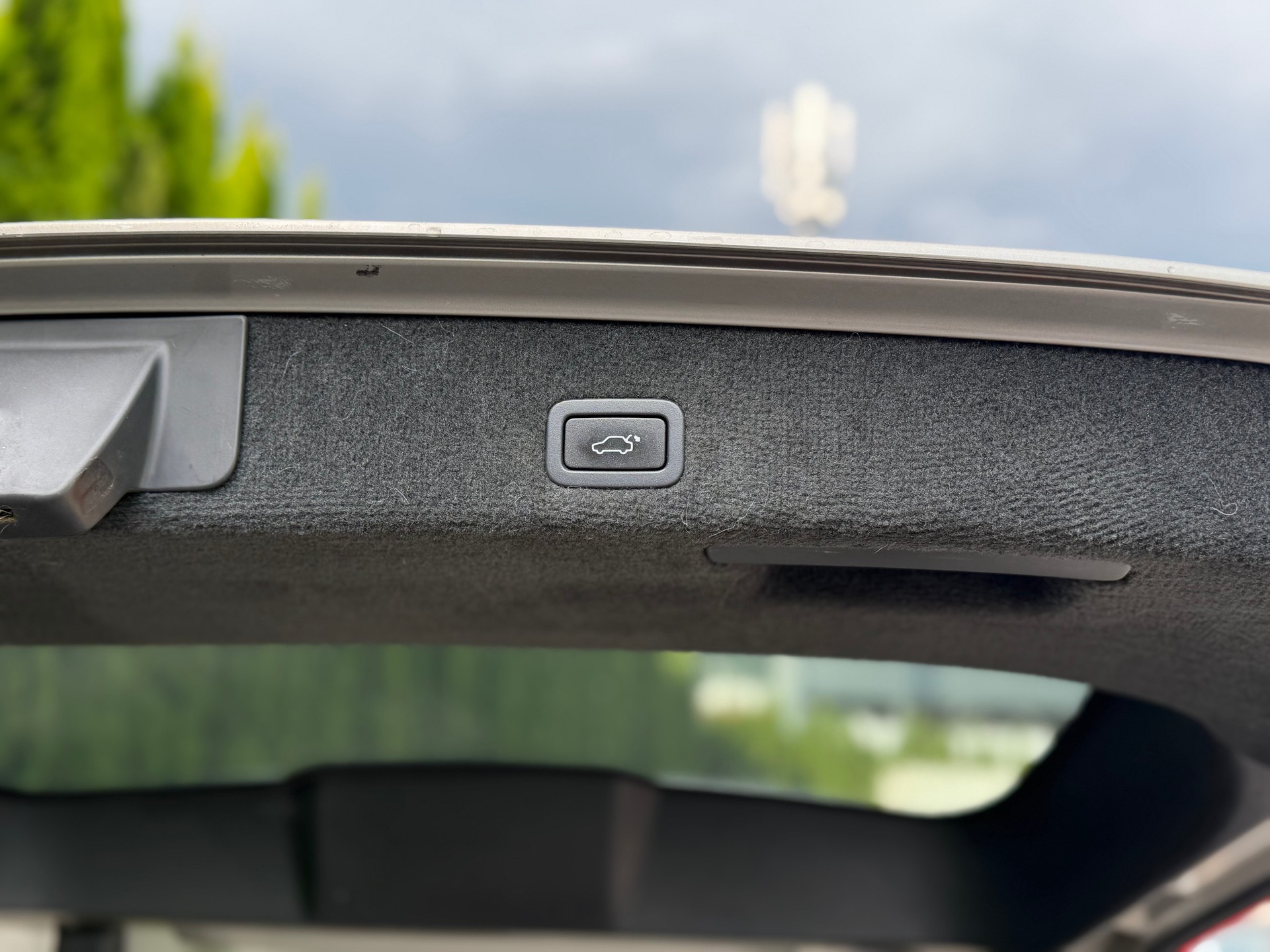 VOLVO V70 D5 Momentum-image-10