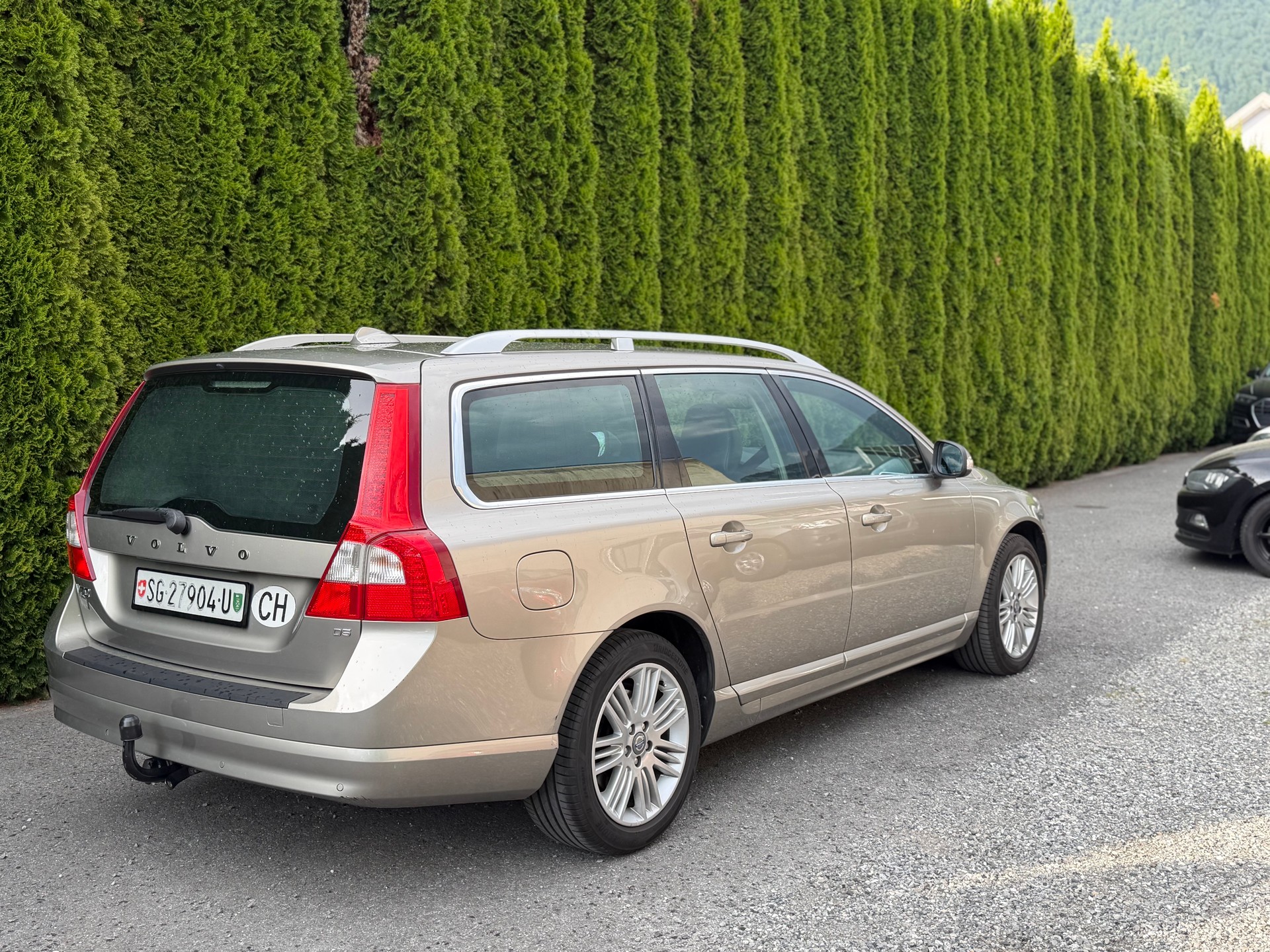 VOLVO V70 D5 Momentum-image-4