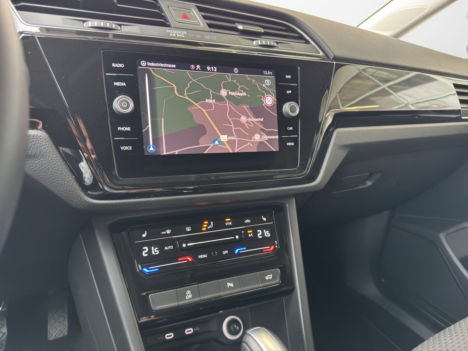 VW Touran 1.5 TSI Comfortline DSG-image-9