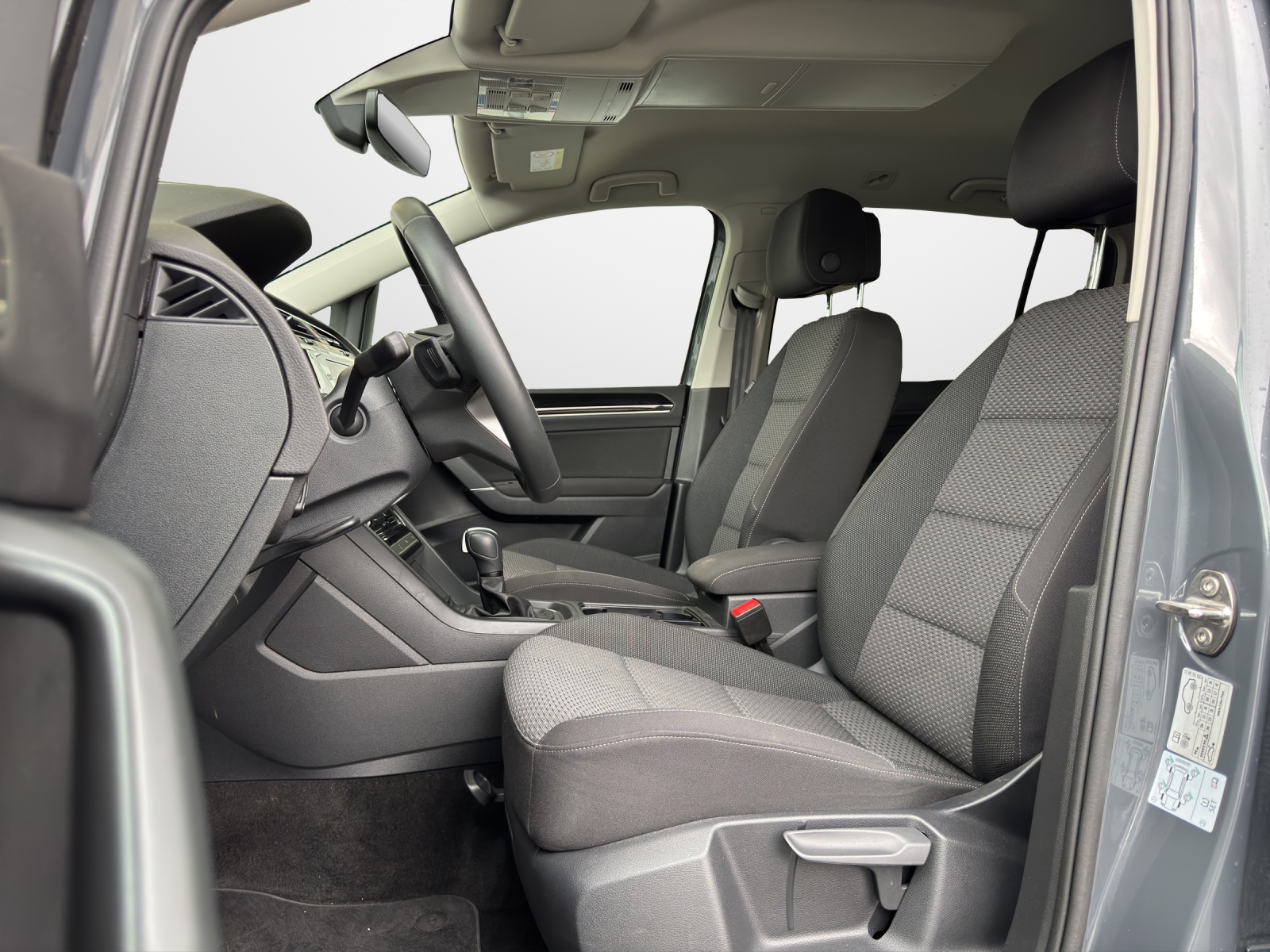 VW Touran 1.5 TSI Comfortline DSG-image-4