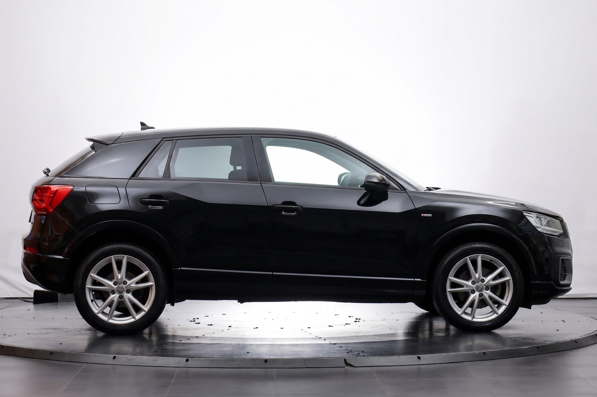 AUDI Q2 2.0 TDI sport quattro S-tronic-image-4