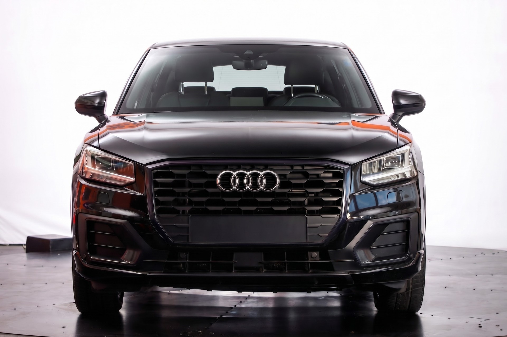 AUDI Q2 2.0 TDI sport quattro S-tronic-showroom-element-1