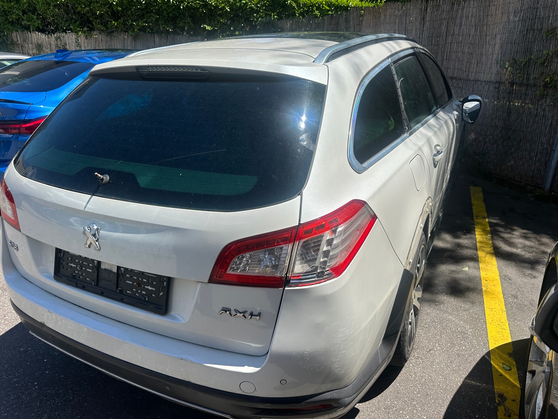 PEUGEOT 508 RXH 2.0 HDI Hybrid4 EGS6-image-4