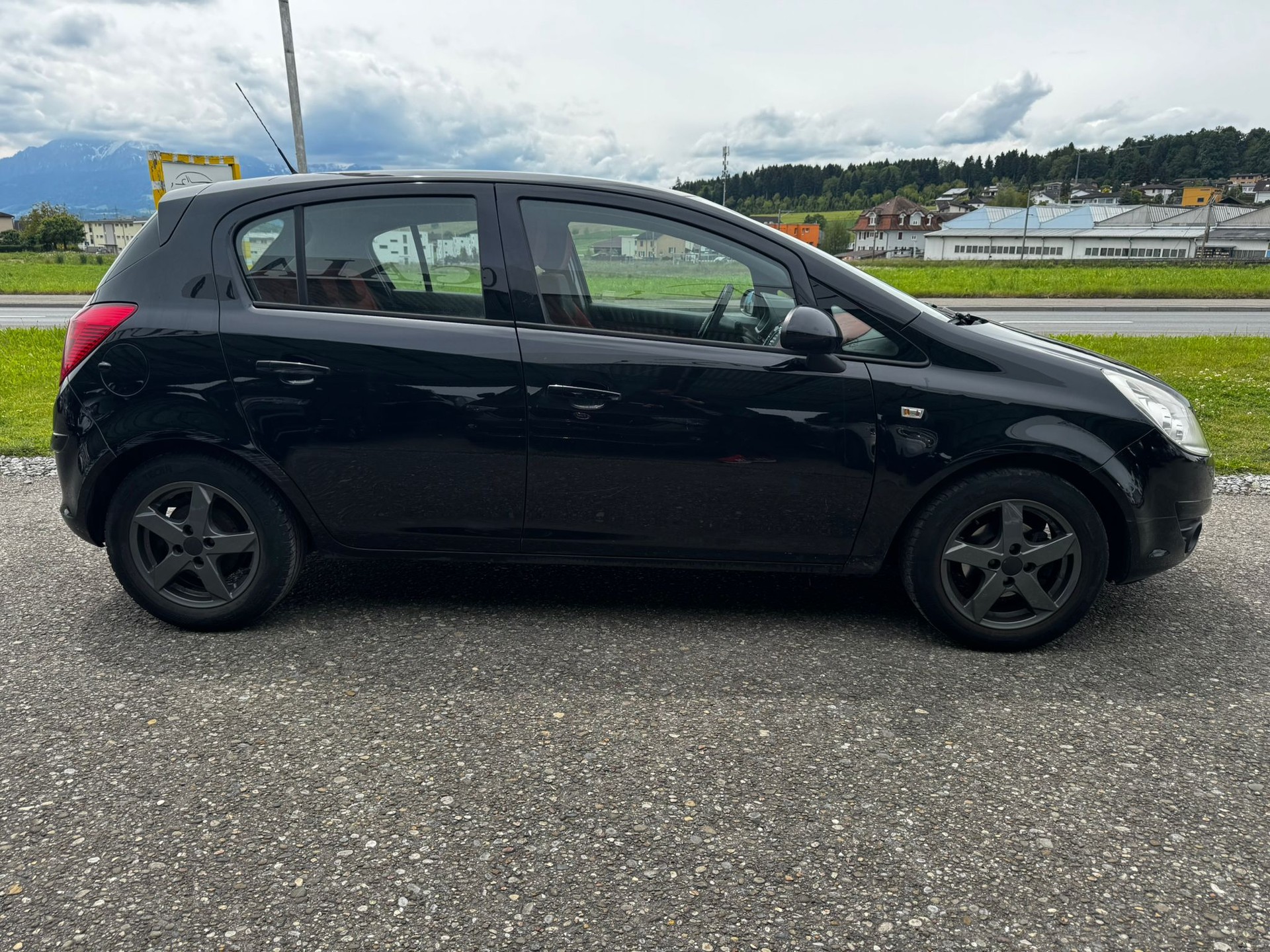 OPEL Corsa 1.4 TP Enjoy-image-3