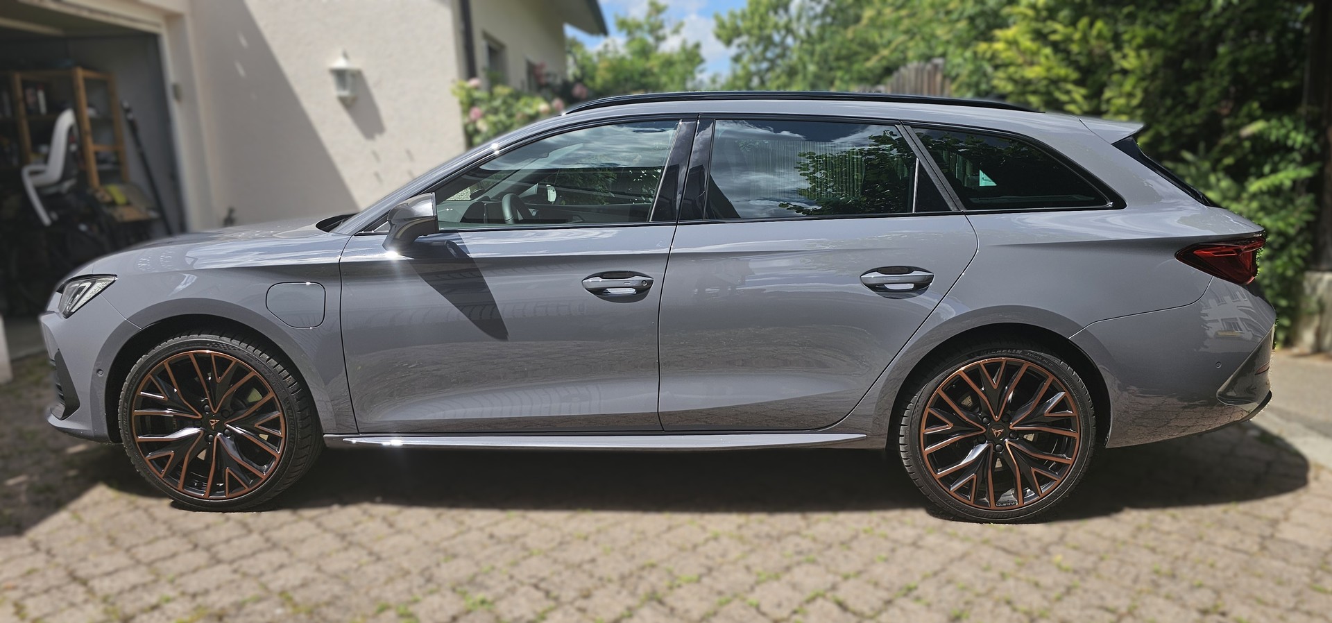 CUPRA LEON ST 1.4 e-HYBRID pHEV DSG-image-6