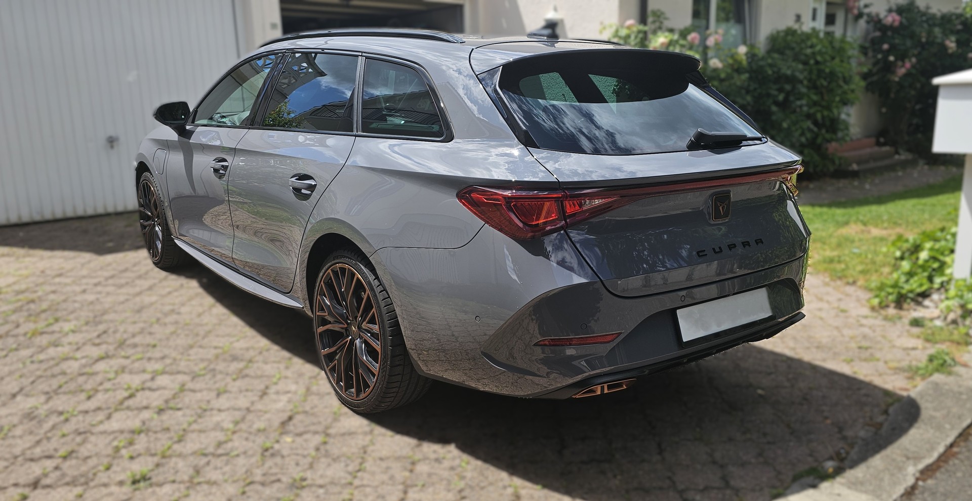CUPRA LEON ST 1.4 e-HYBRID pHEV DSG-image-5
