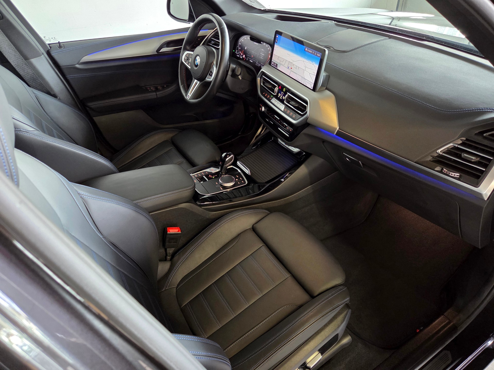 BMW X3 M40i-image-16