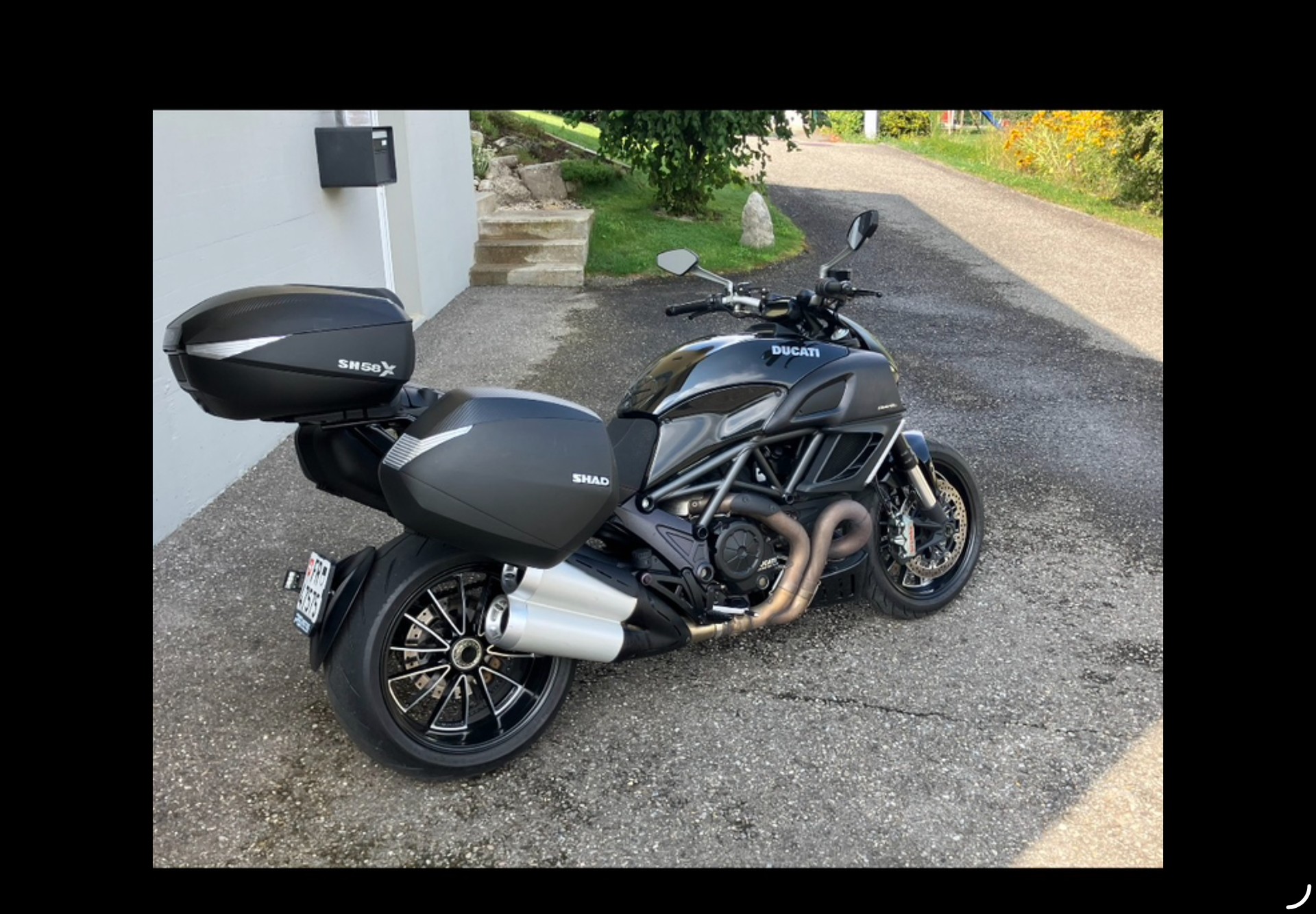 DUCATI ZDMG100ABCB011390-image-0