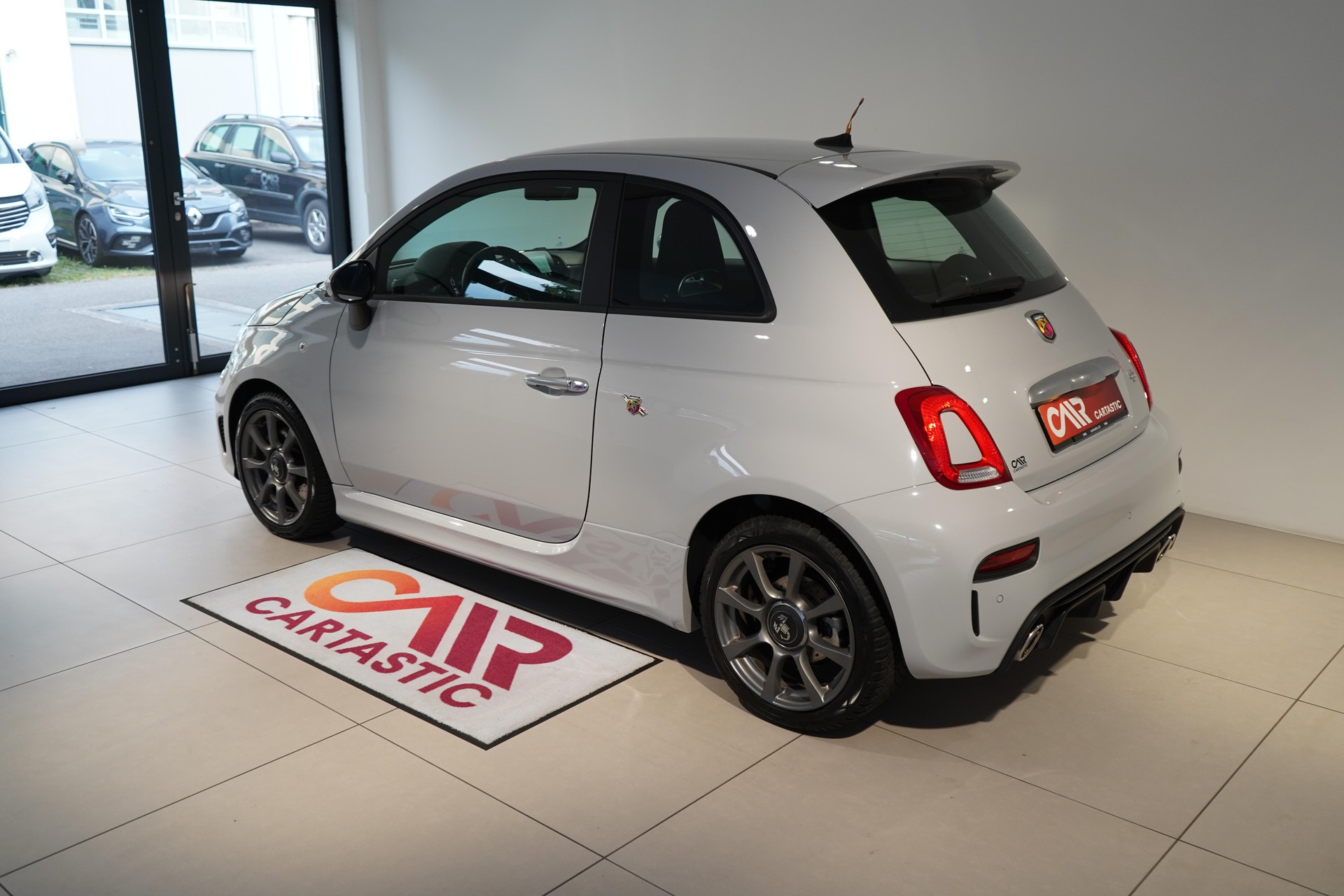 FIAT 595 Abarth 1.4 T-Jet 165-showroom-element-3