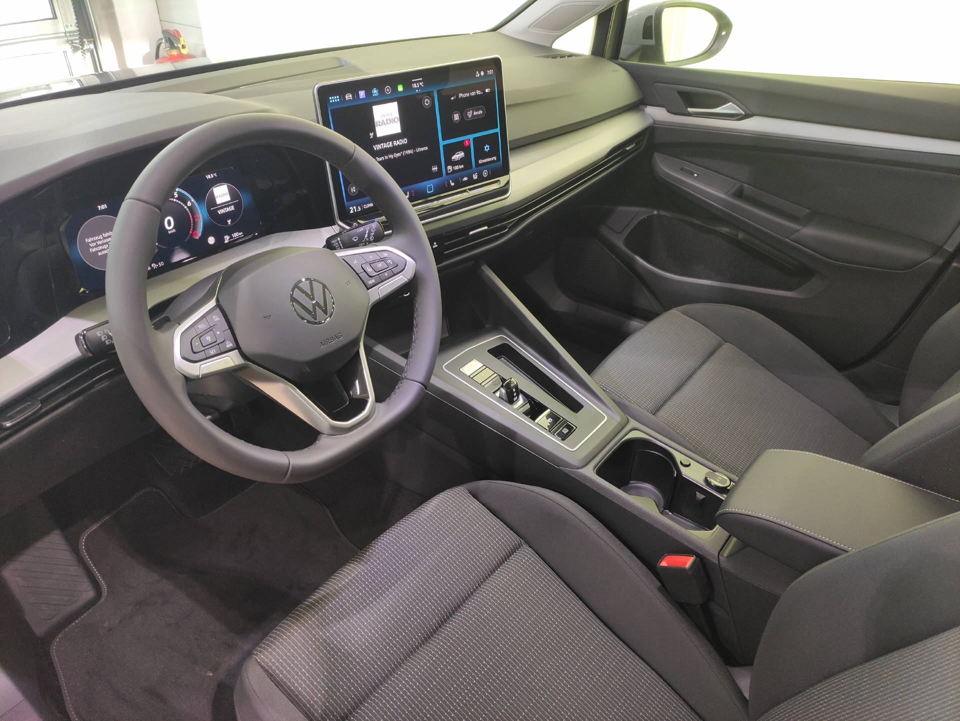 VW Golf VIII 1.5 eTSI Value DSG-showroom-element-2