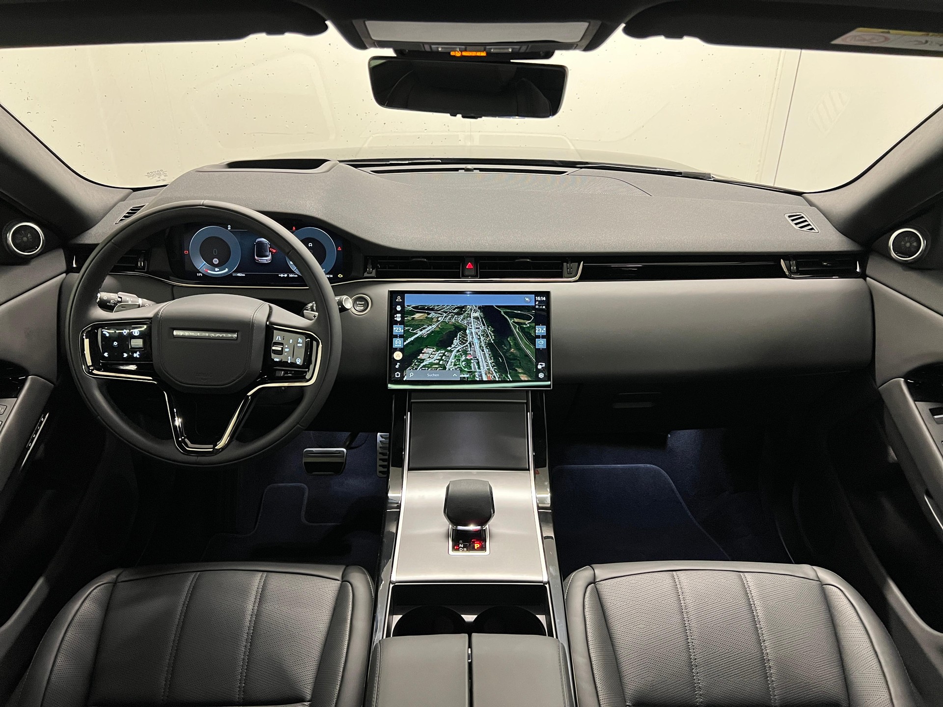 LAND ROVER Range Rover Evoque 1.5 T 270e Dynamic HSE-image-5