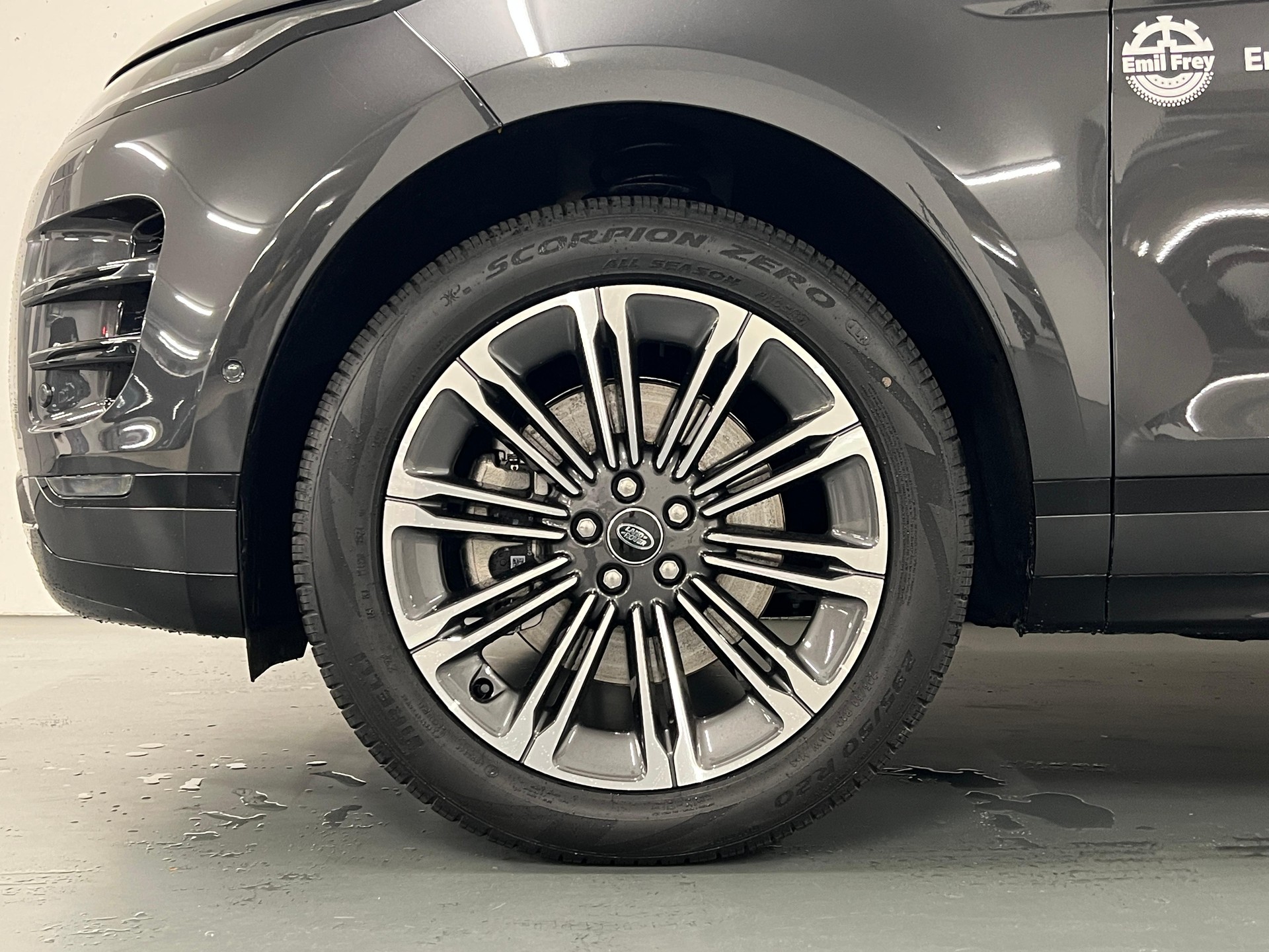 LAND ROVER Range Rover Evoque 1.5 T 270e Dynamic HSE-image-10