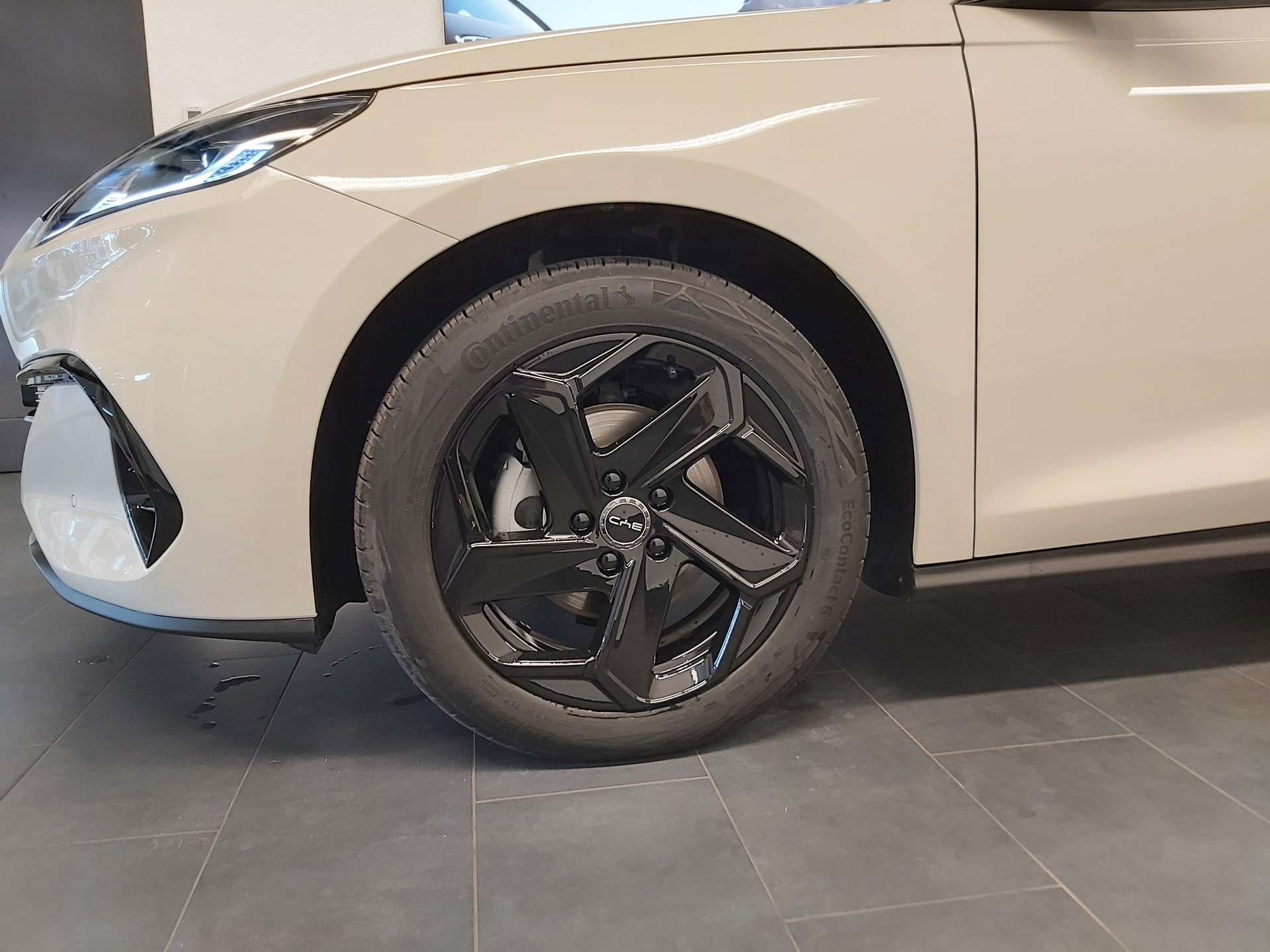 BYD Seal 6 DM-i Comfort-showroom-element-2