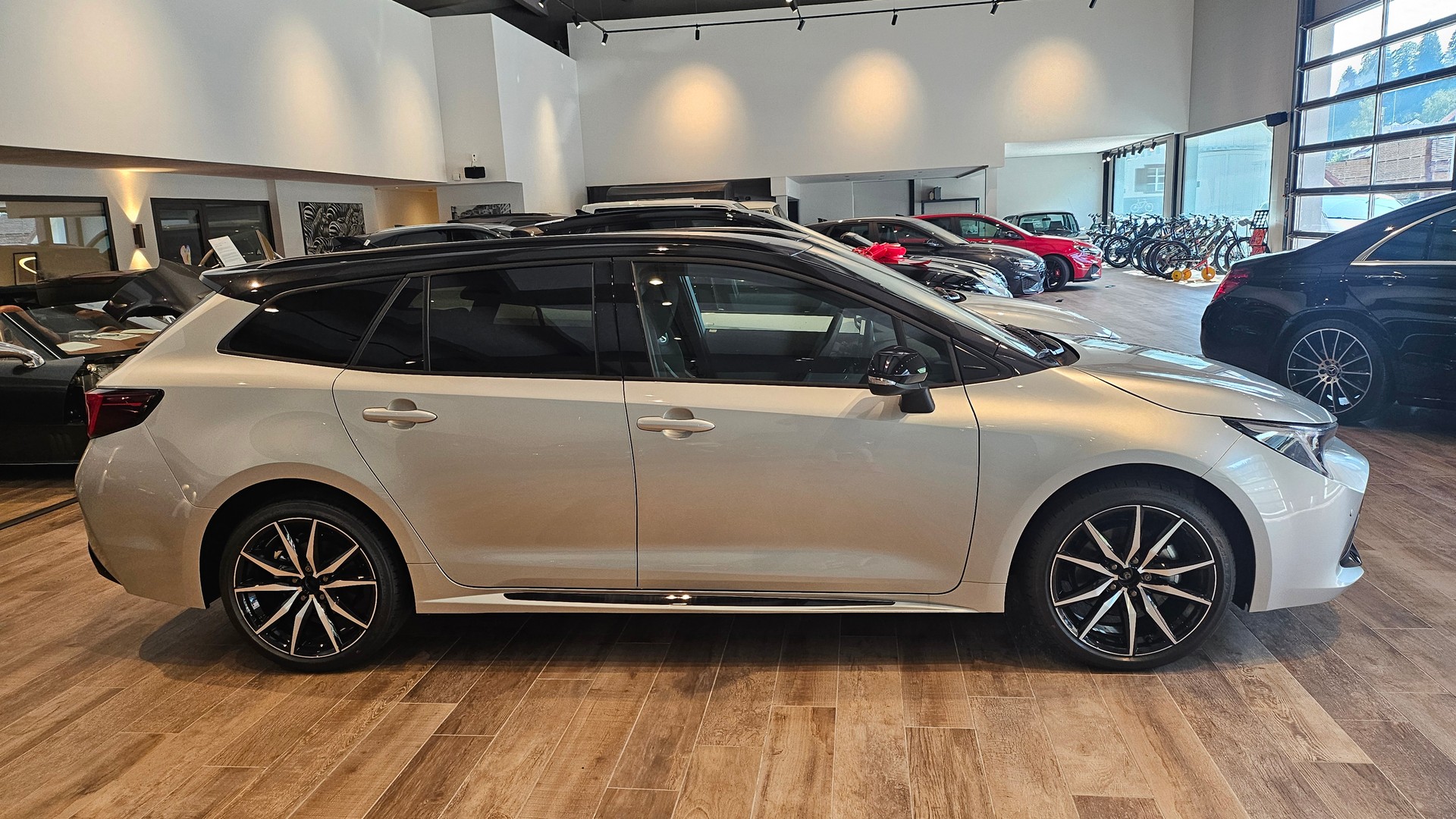 TOYOTA Corolla Touring Sports 2.0 HSD GR Sport e-CVT