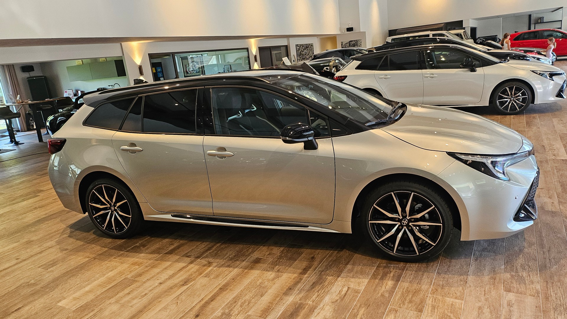 TOYOTA Corolla Touring Sports 2.0 HSD GR Sport e-CVTđ„đ„-image-6