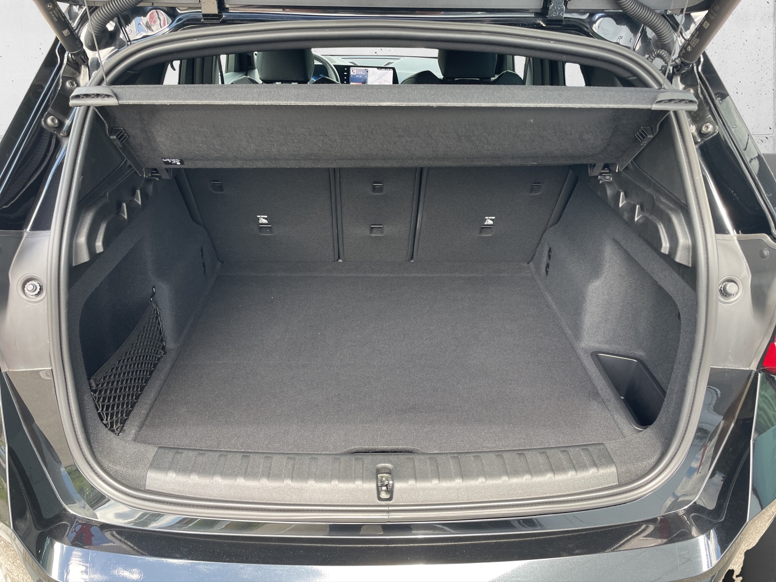 BMW X1 xDrive 23i 48V M Sport-image-15