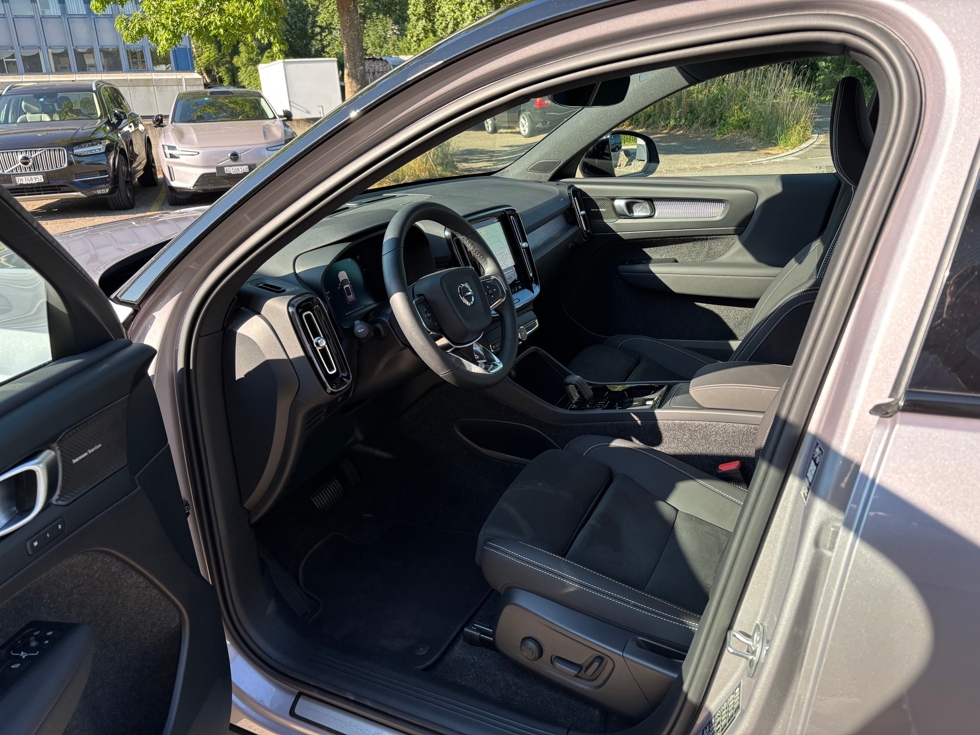 VOLVO EX40 Twin Performance Ultra AWD-showroom-element-2