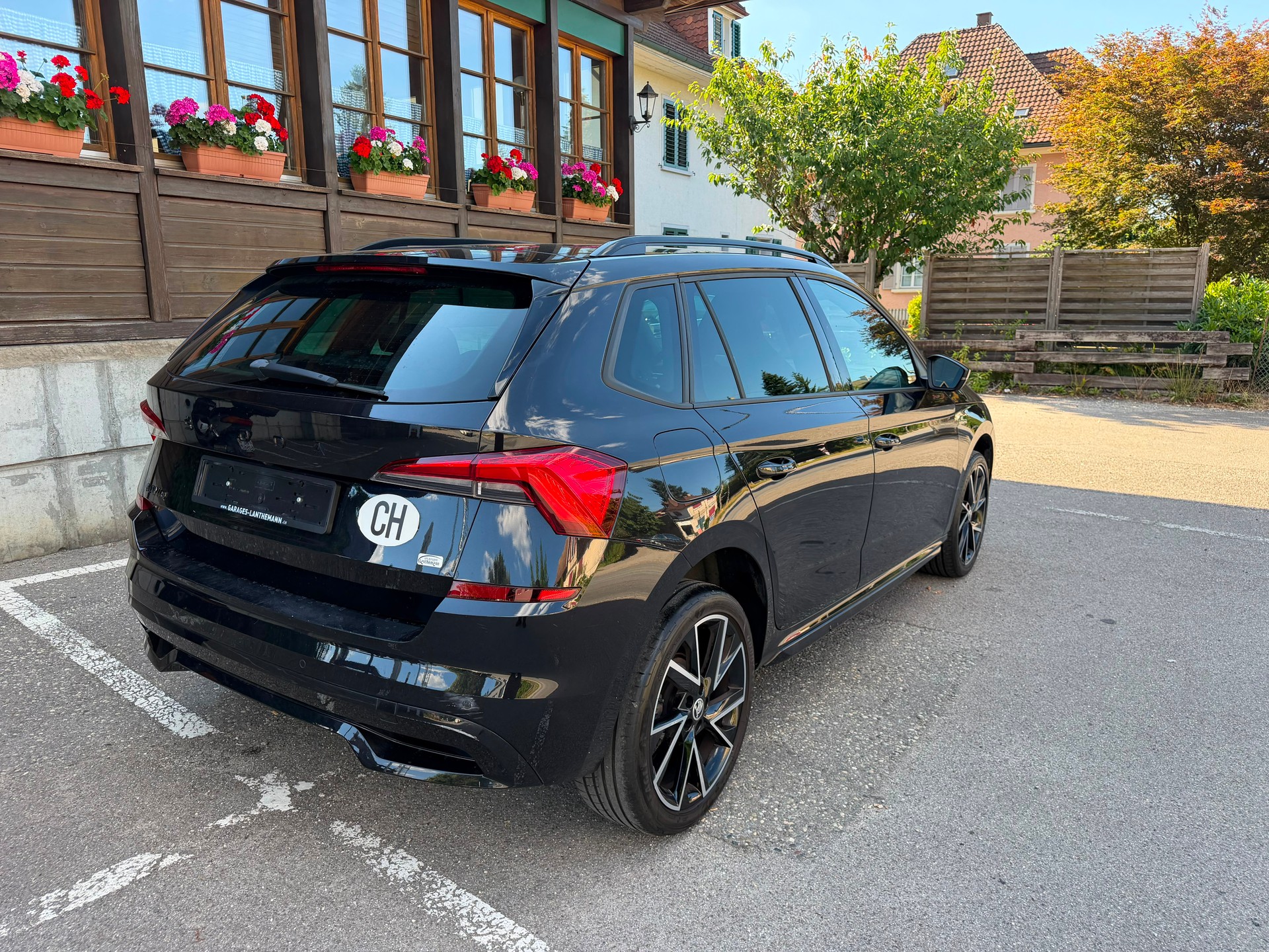 SKODA Kamiq 1.5 TSI ACT Monte Carlo DSG-showroom-element-3