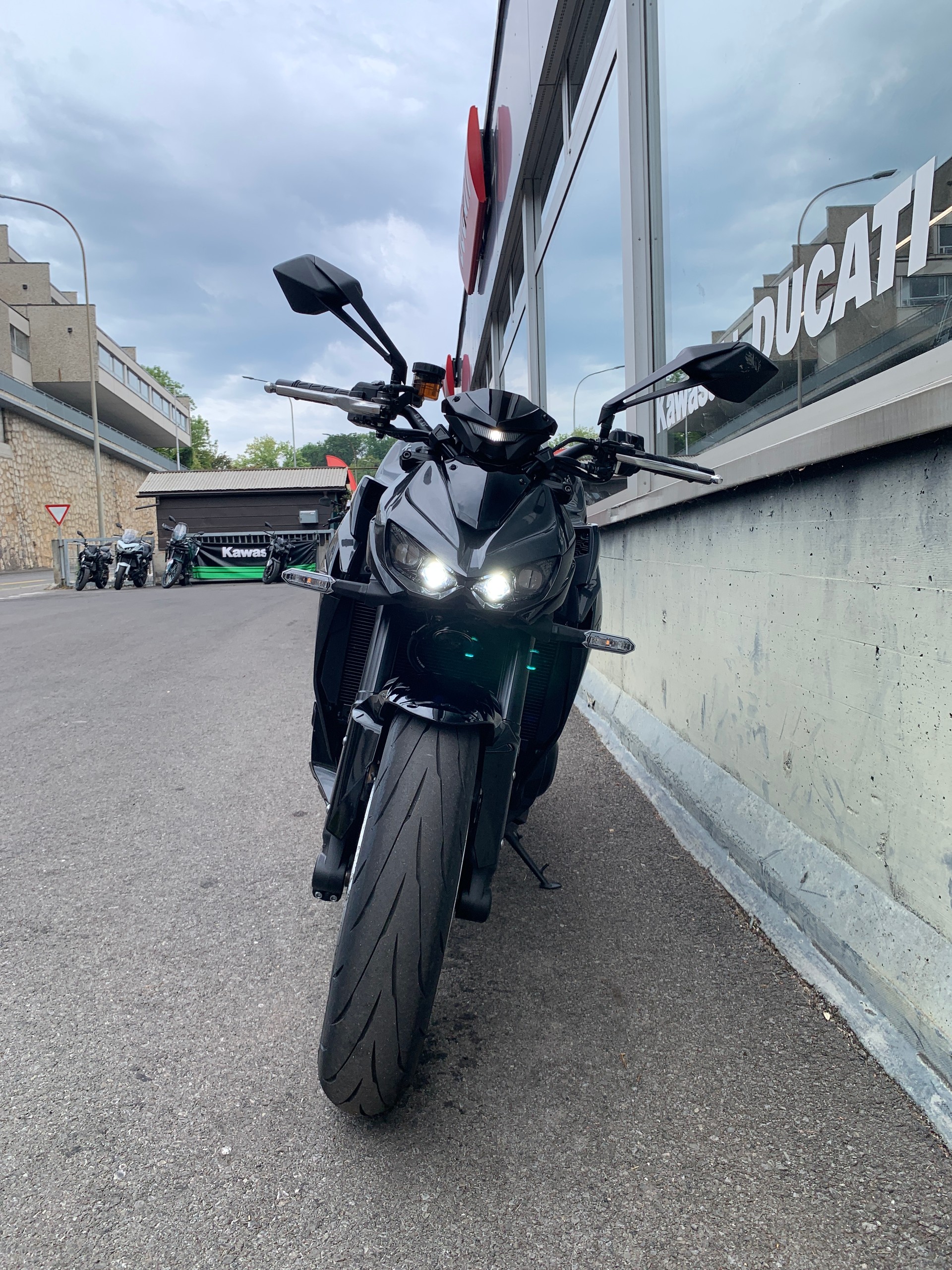 KAWASAKI Z 1100-image-2