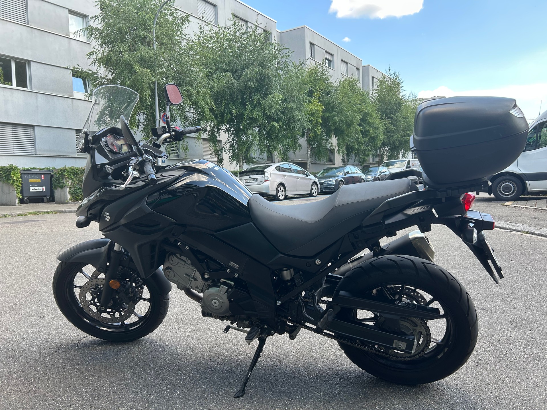 SUZUKI DL 650 XA ABS L7-image-7