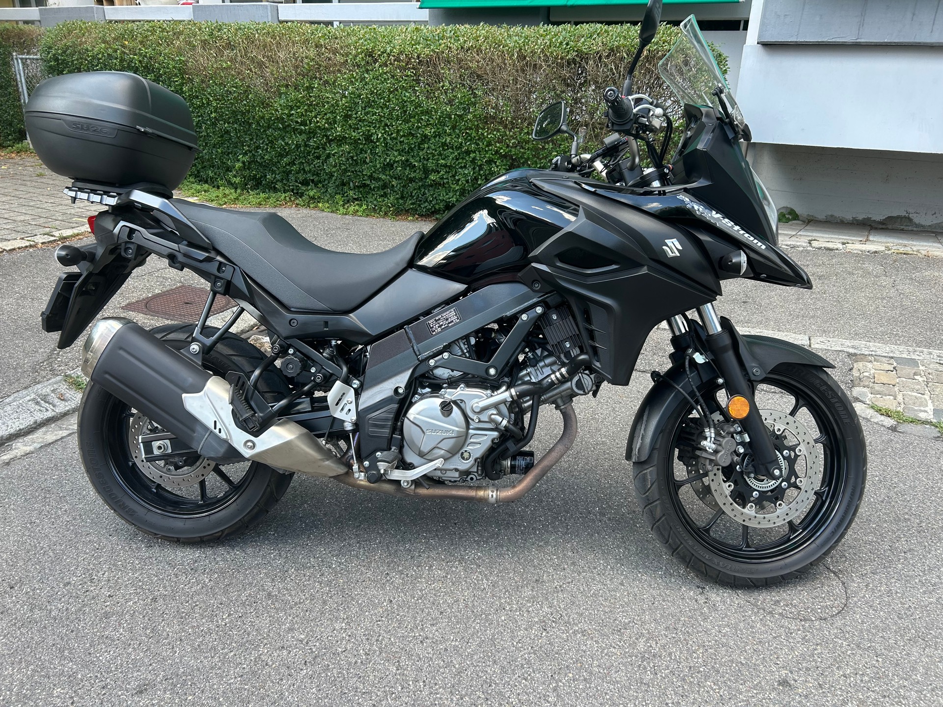 SUZUKI DL 650 XA ABS L7-image-1