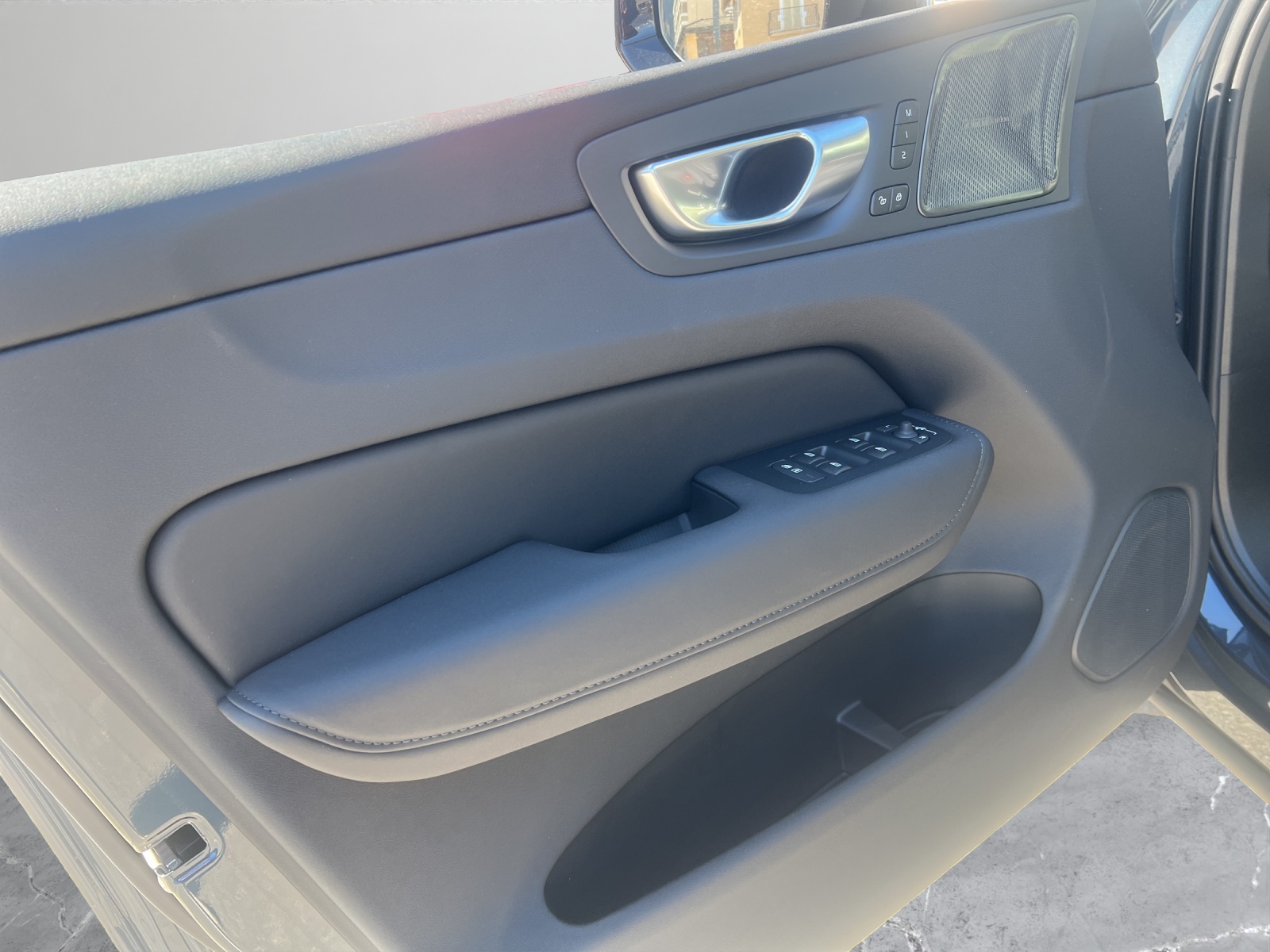 VOLVO XC60 T6 eAWD PluginHybrid Plus Dark Geartronic-image-8