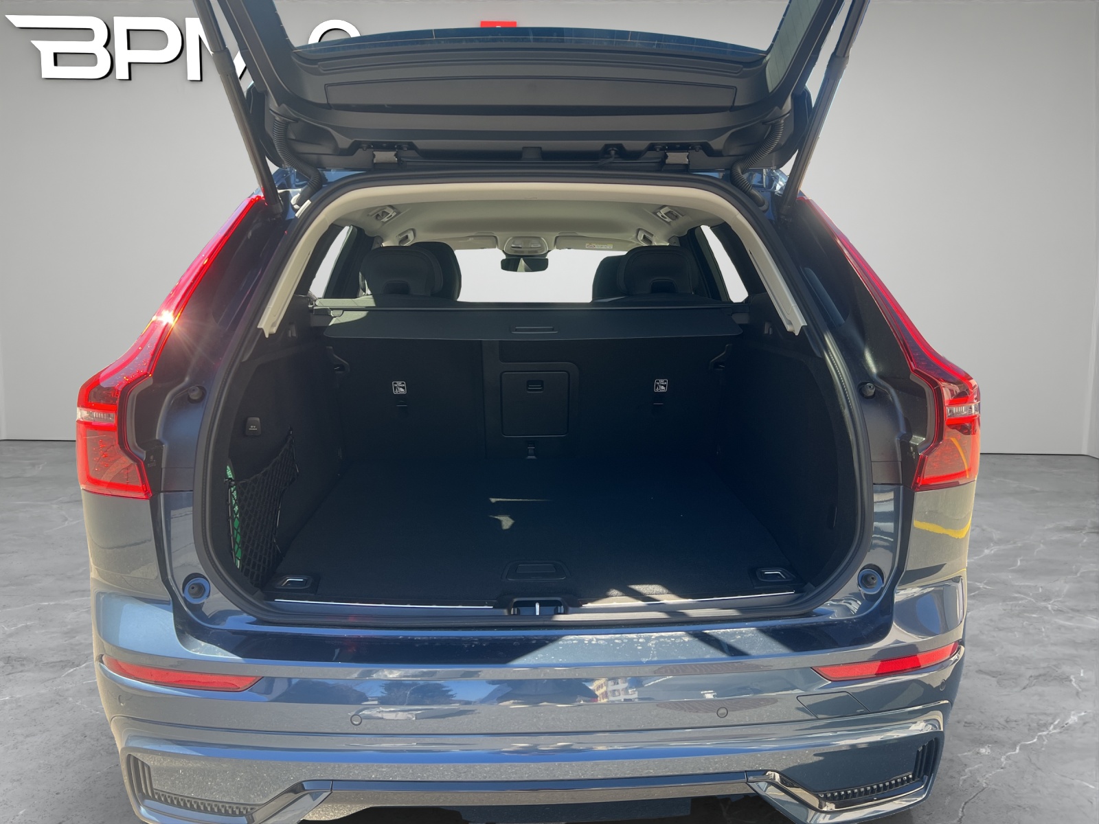 VOLVO XC60 T6 eAWD PluginHybrid Plus Dark Geartronic-image-13