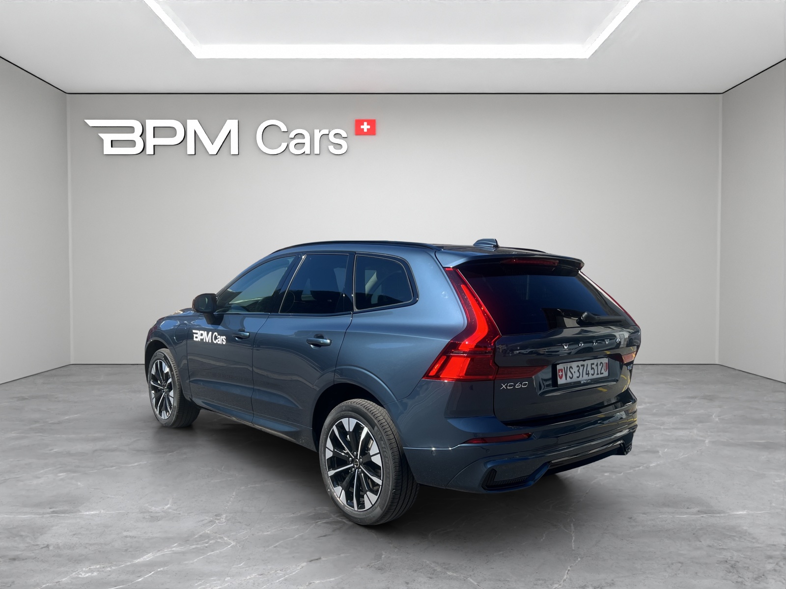 VOLVO XC60 T6 eAWD PluginHybrid Plus Dark Geartronic-image-5