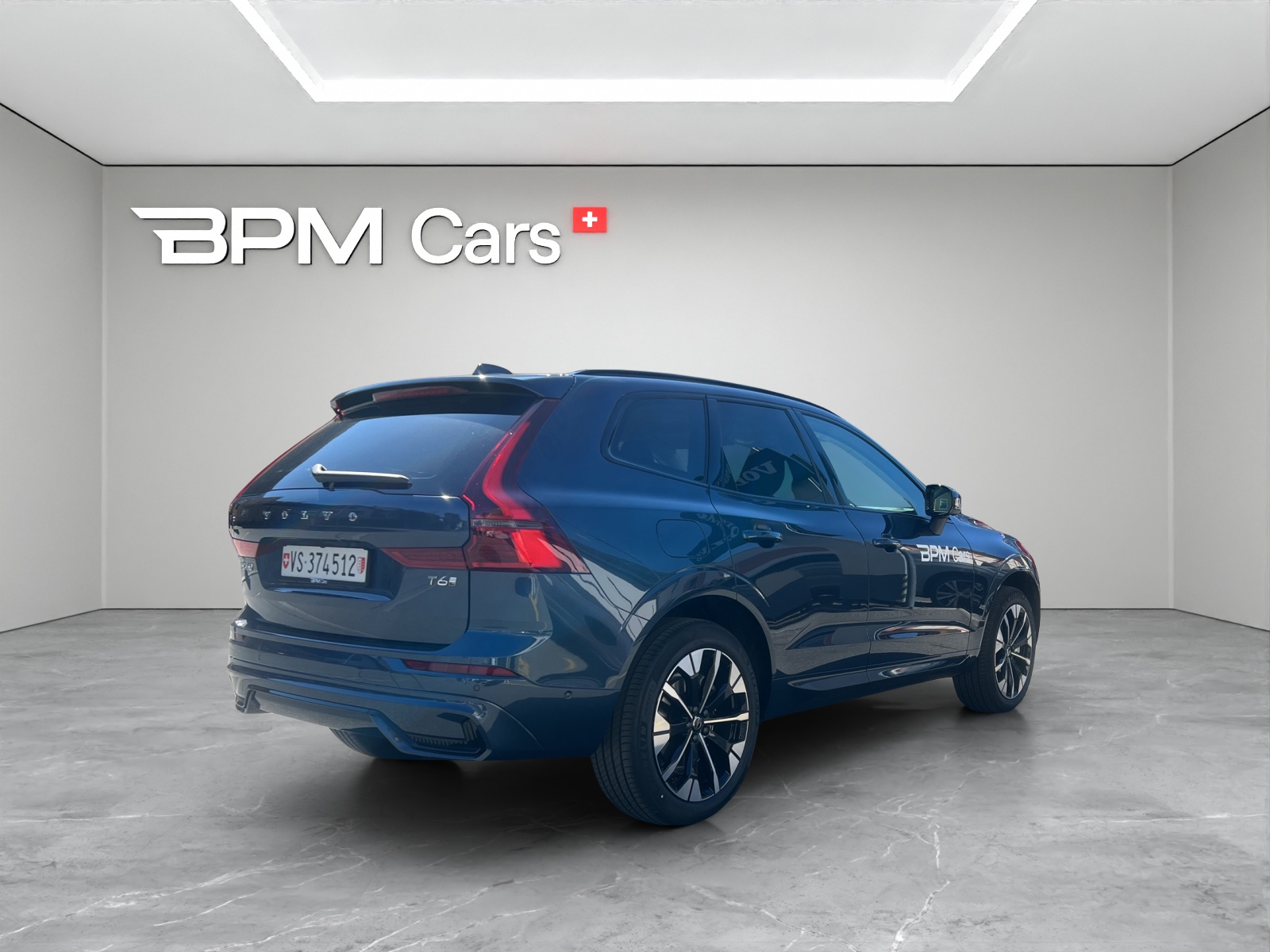 VOLVO XC60 T6 eAWD PluginHybrid Plus Dark Geartronic-showroom-element-3