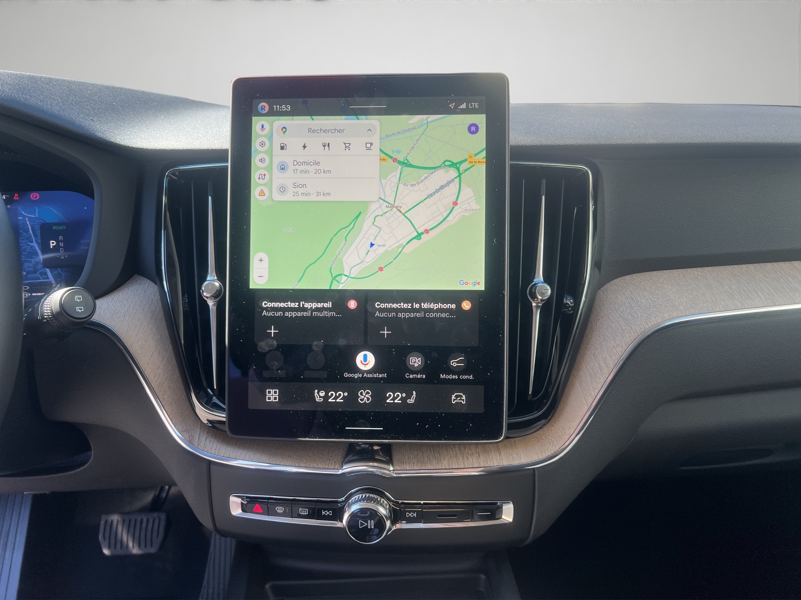 VOLVO XC60 T6 eAWD PluginHybrid Plus Dark Geartronic-image-10
