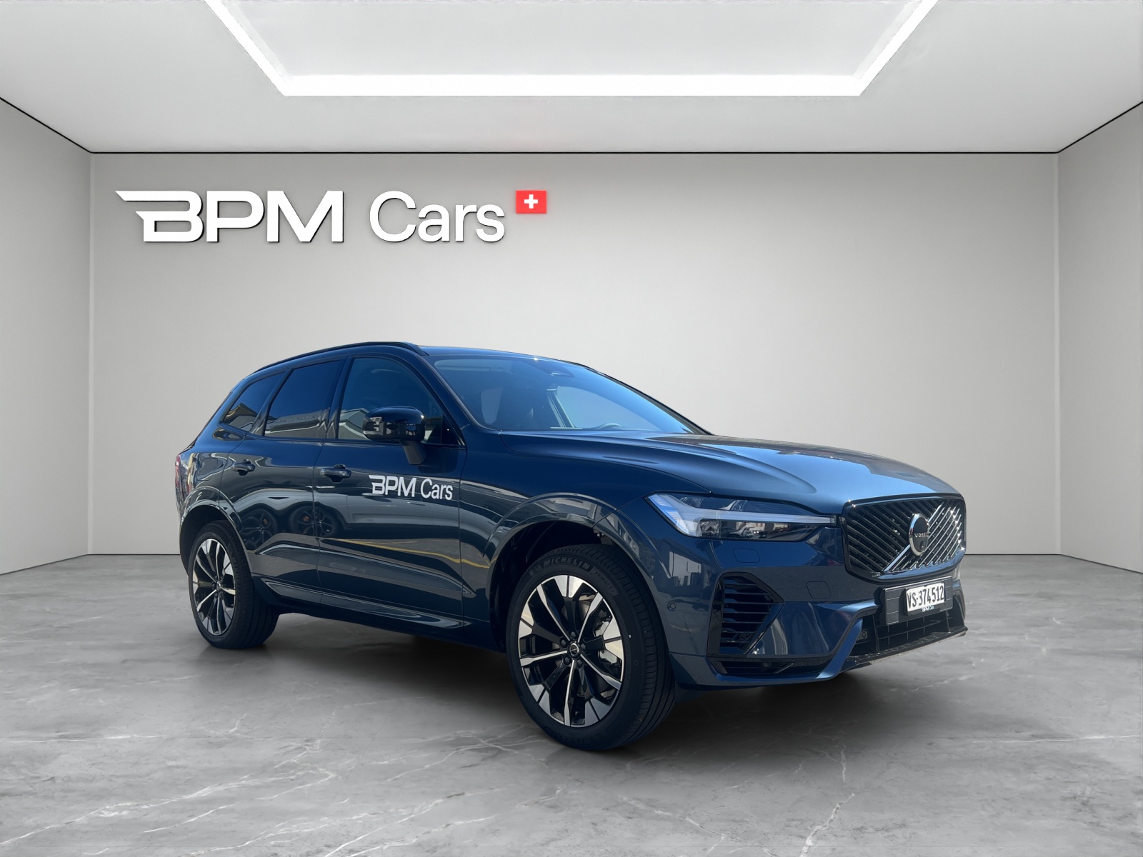 VOLVO XC60 T6 eAWD PluginHybrid Plus Dark Geartronic-showroom-element-2