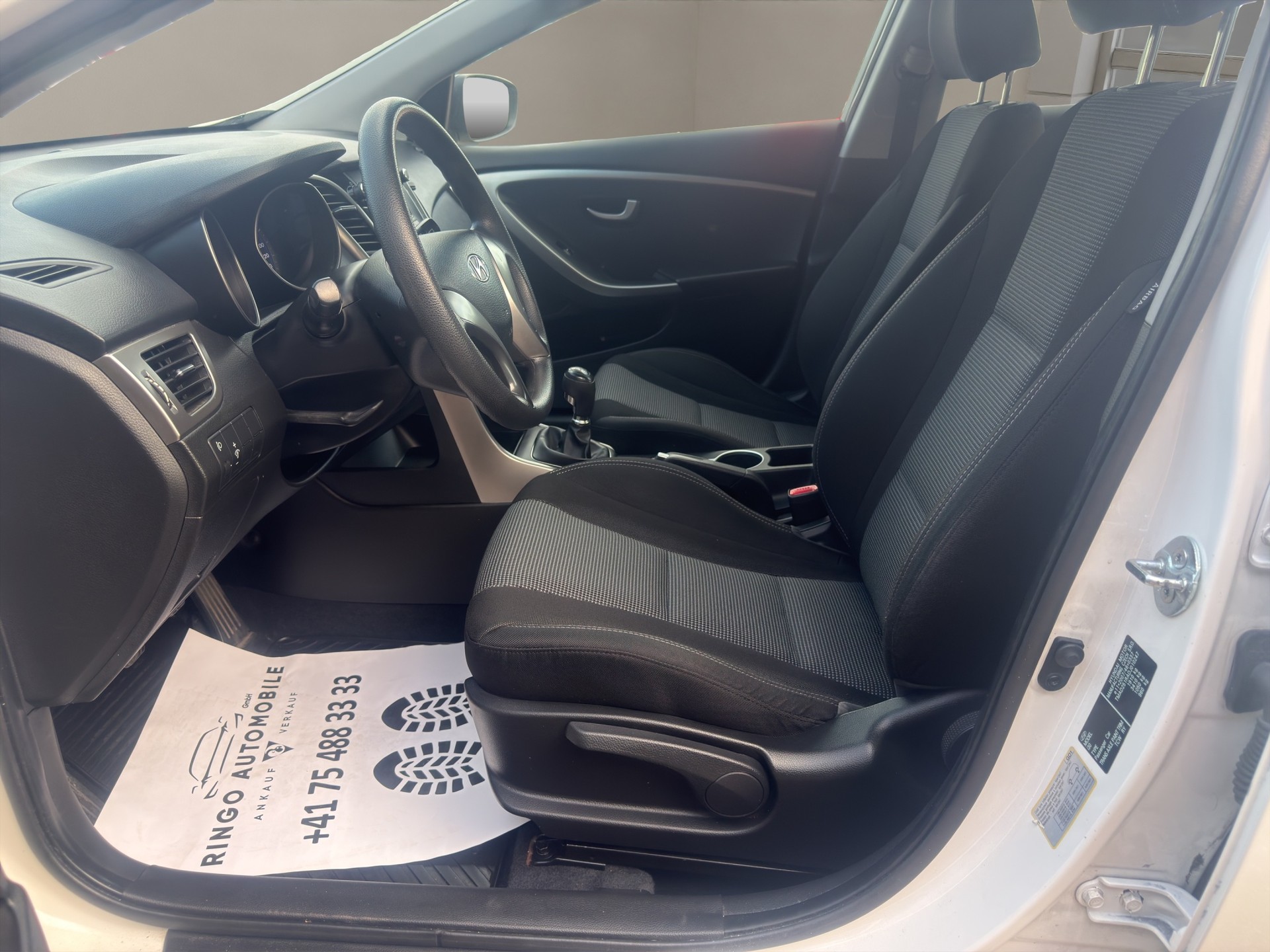 HYUNDAI i30 1.4 Pica-image-8