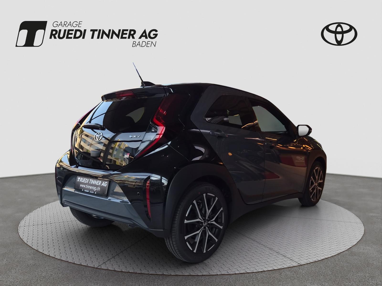 TOYOTA Aygo X 1.5 VVT-i HSD GR Sport-showroom-element-3