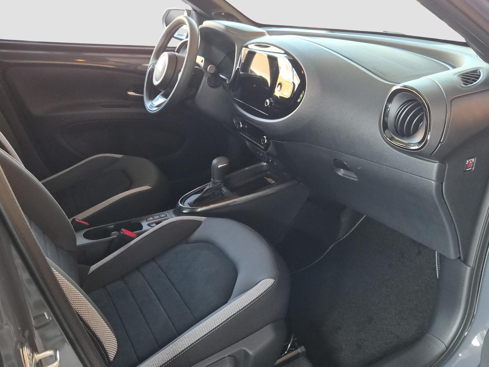 TOYOTA Aygo X 1.5 VVT-i HSD GR Sport-image-13