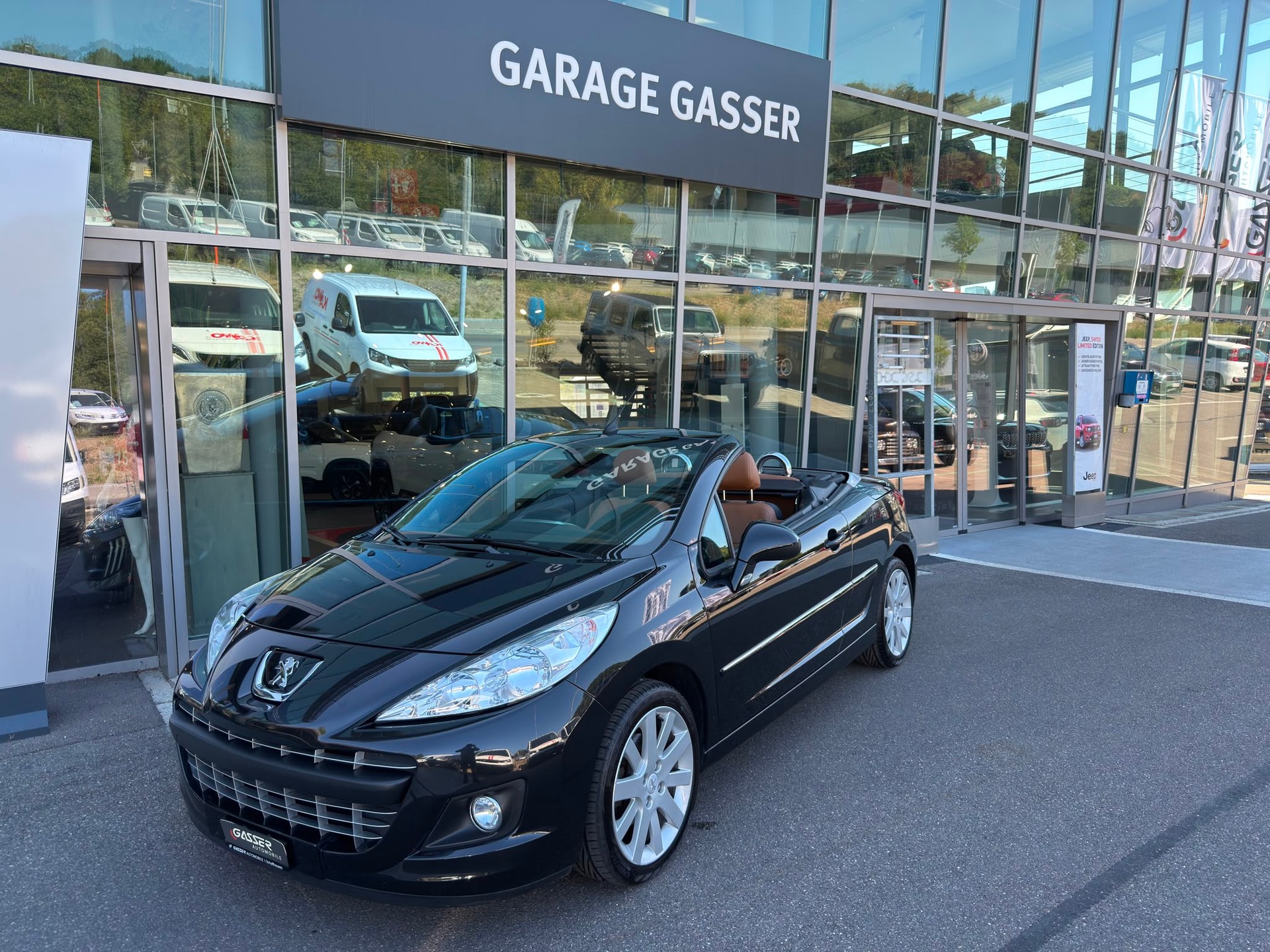 PEUGEOT 207 CC 1.6 16V Swiss Collector-showroom-element-1