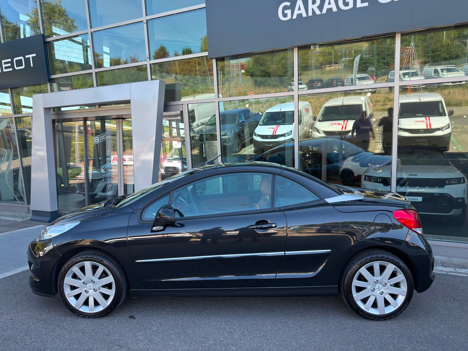 PEUGEOT 207 CC 1.6 16V Swiss Collector-showroom-element-3
