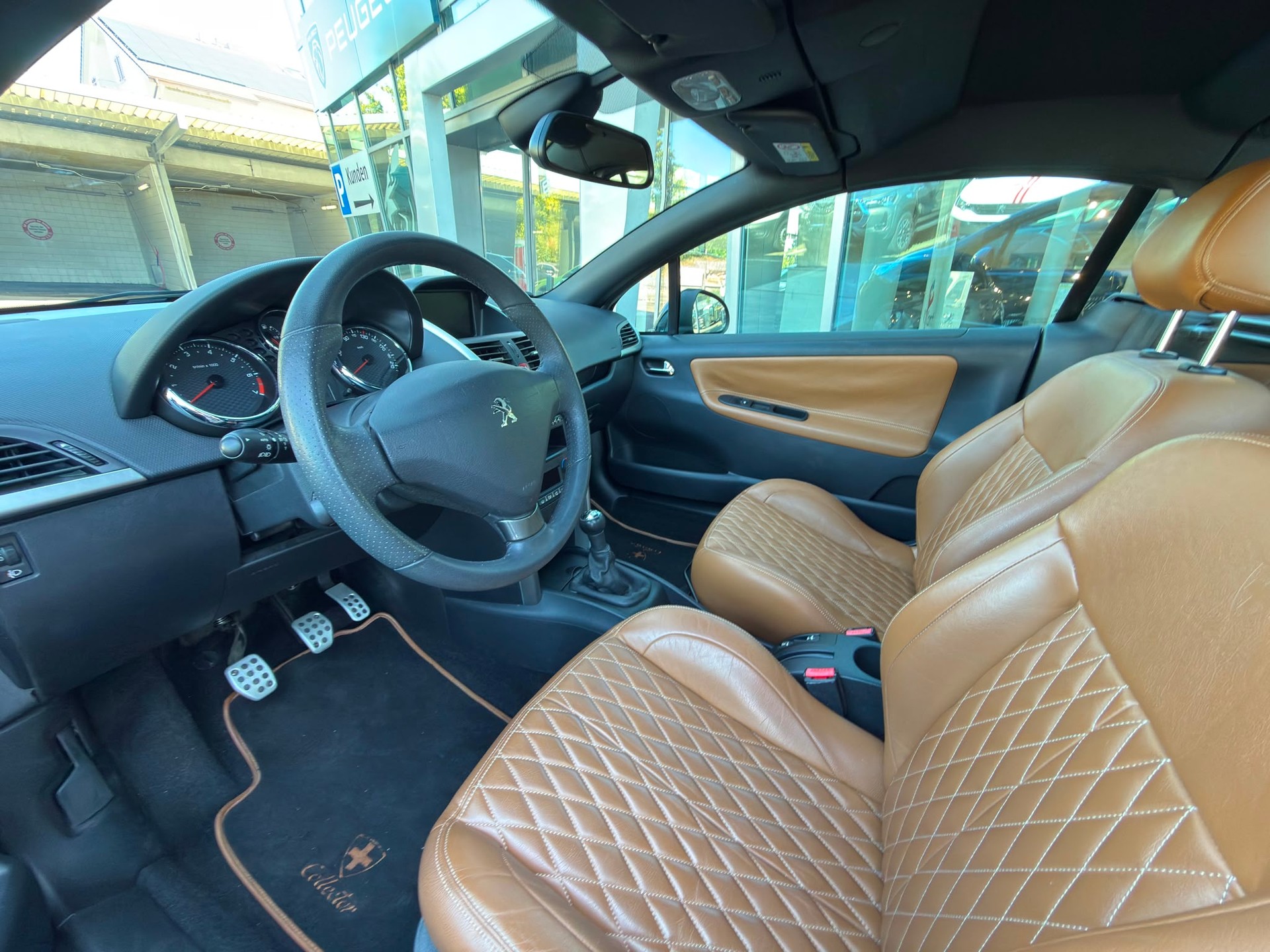 PEUGEOT 207 CC 1.6 16V Swiss Collector-image-8