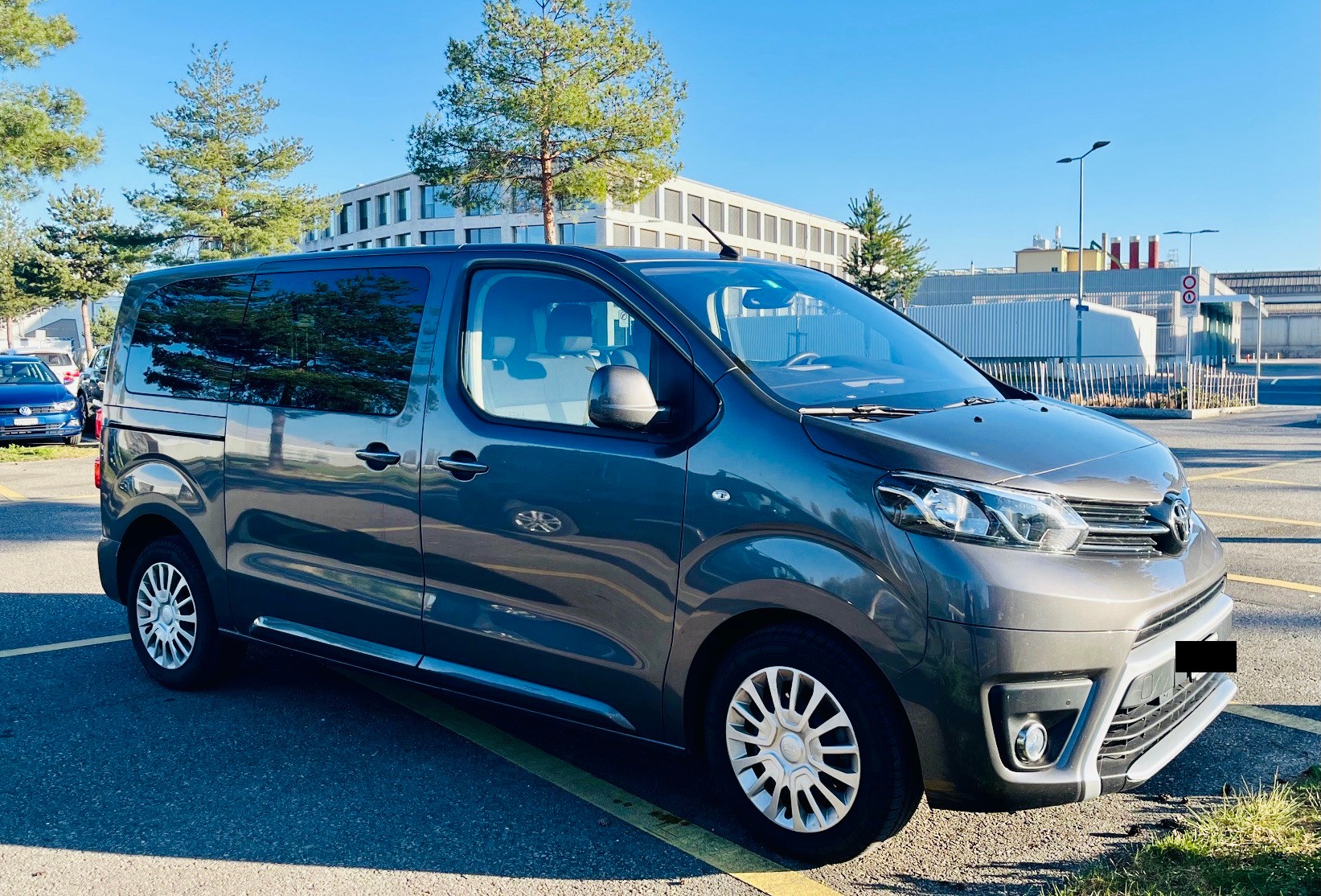 TOYOTA 2.0 D Shuttle