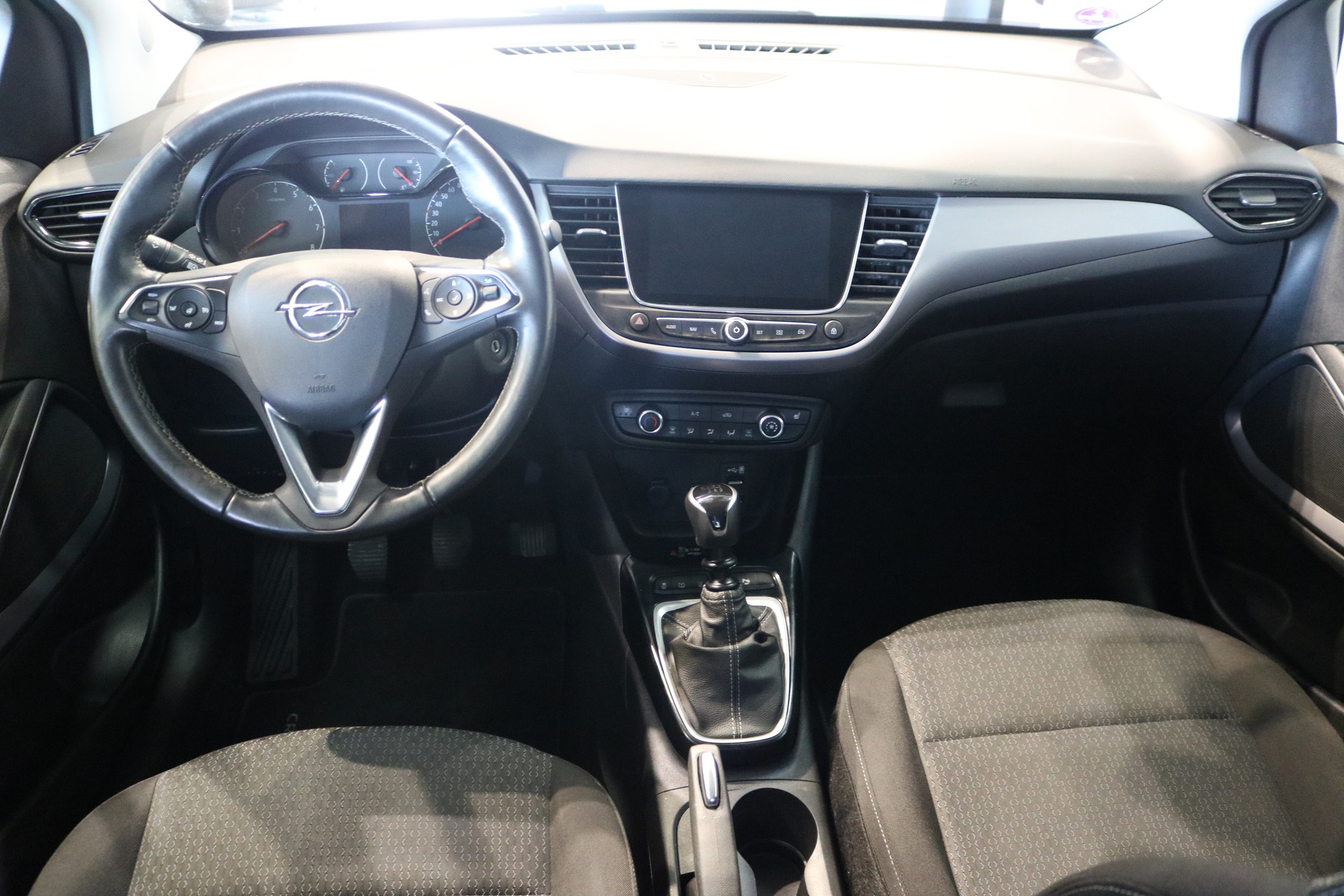 OPEL Crossland X 1.2i 120 Years Edition-showroom-element-1
