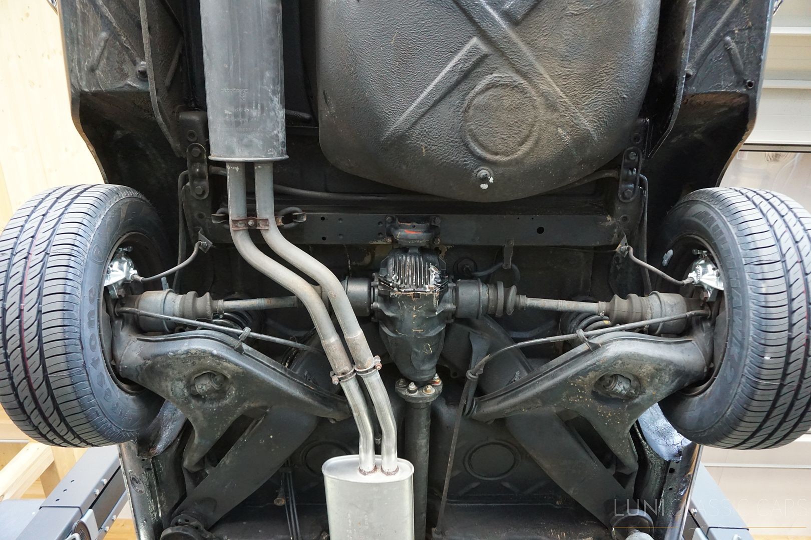 MERCEDES-BENZ 280 S W116-image-31