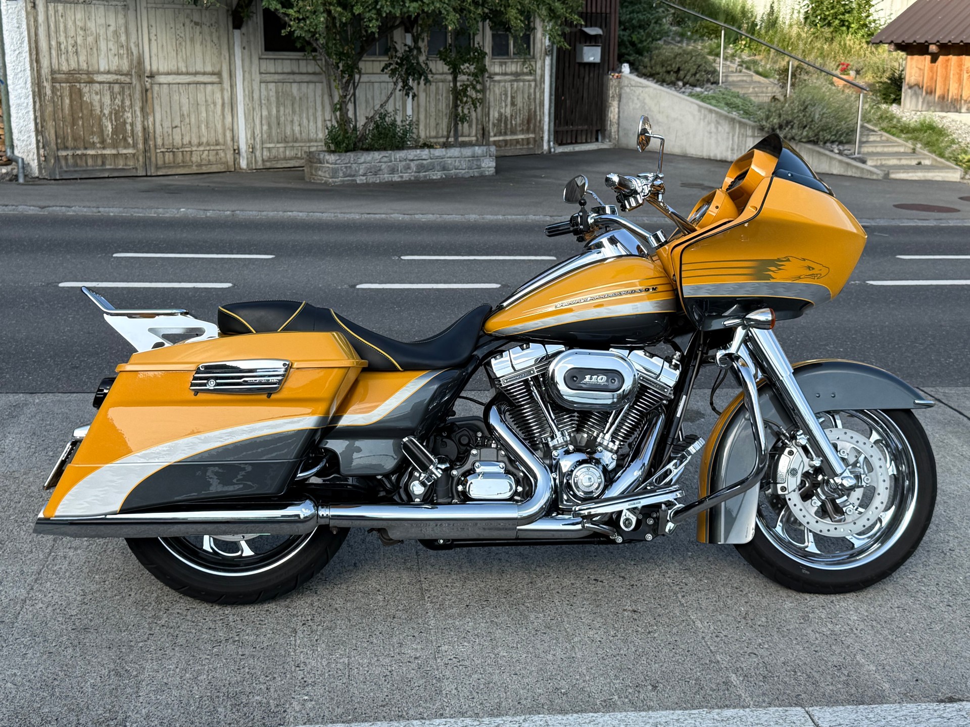 HARLEY-DAVIDSON FLTRSE3 Road Glide ABS CVO-image-2