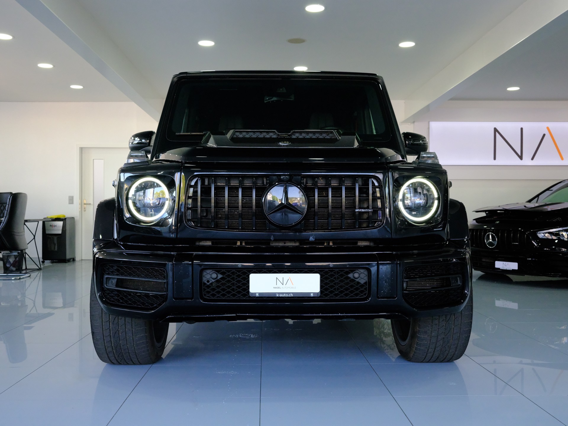 MERCEDES-BENZ G 500 AMG Line 9G-Tronic-showroom-element-2
